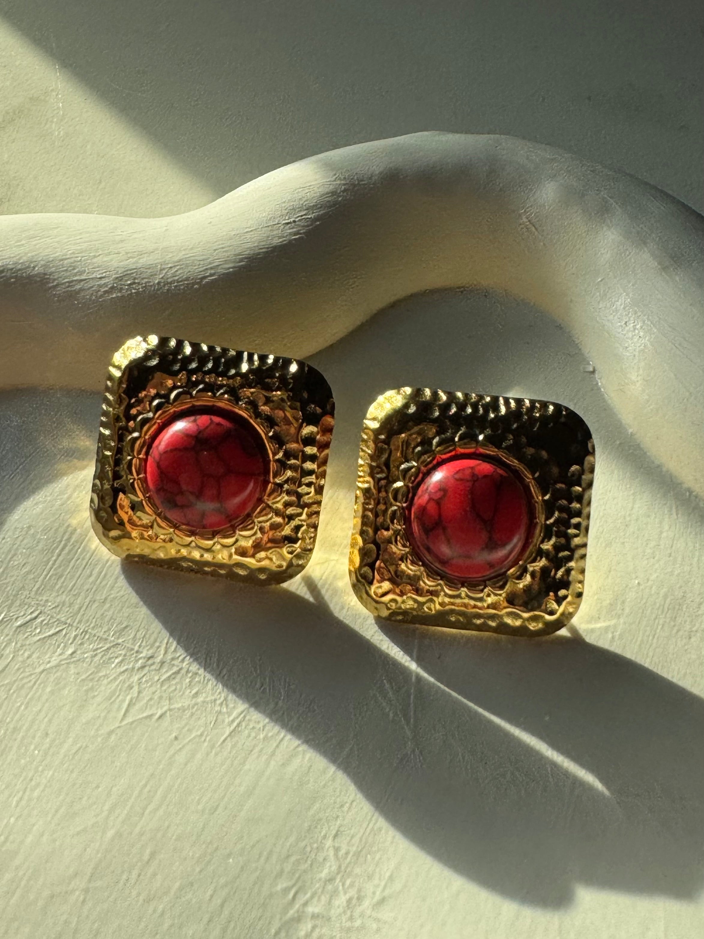 NightFall - Gold & Red