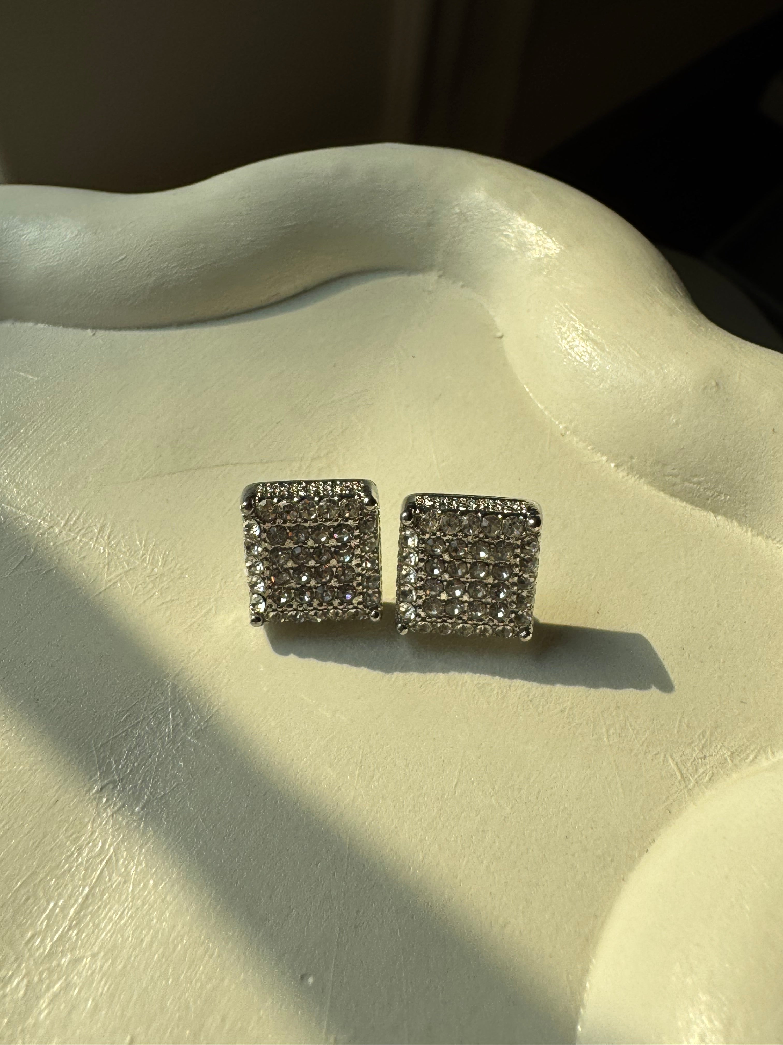 Diamontee Studs