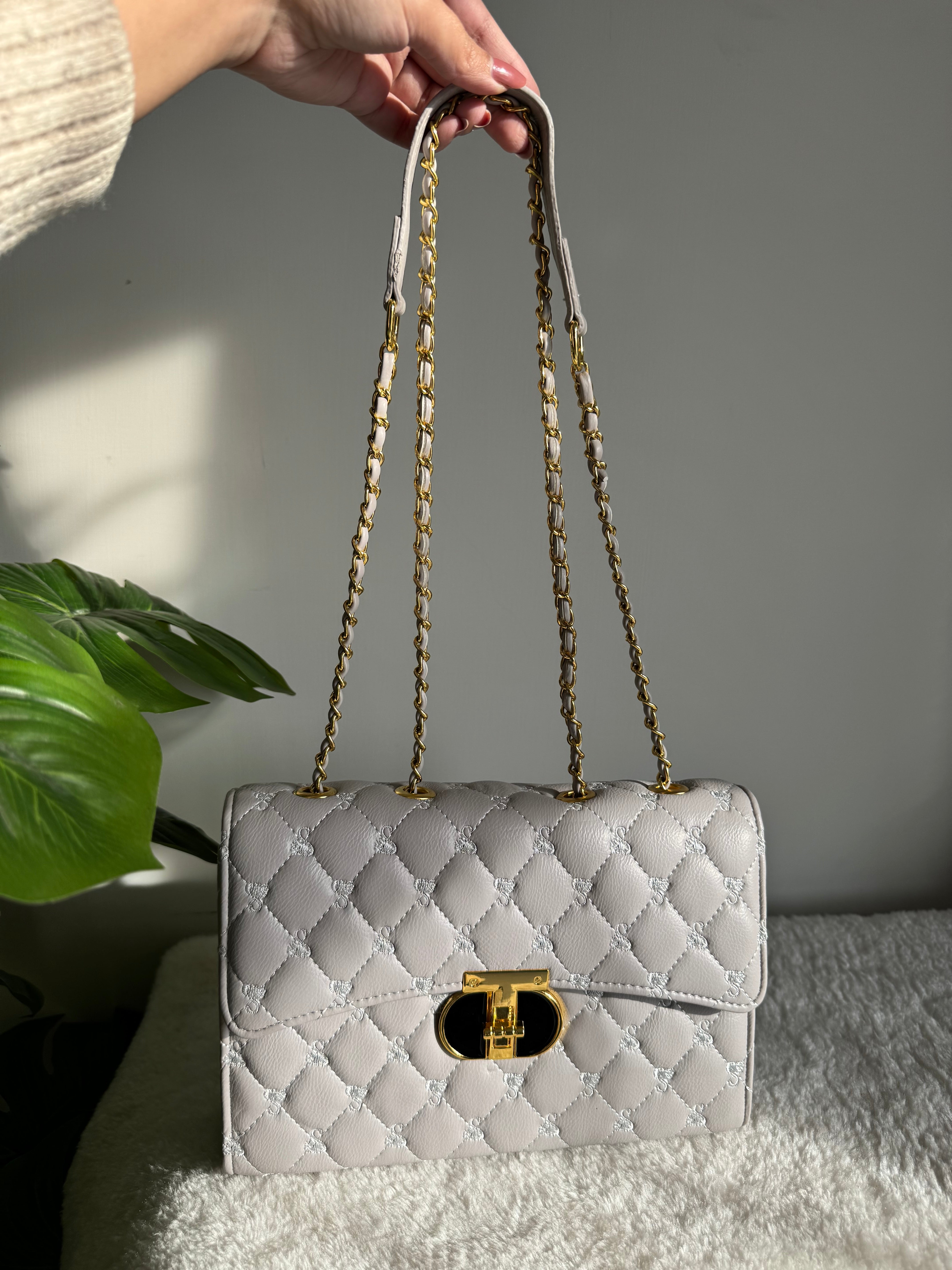 Everyday Essential Sling (Grey)