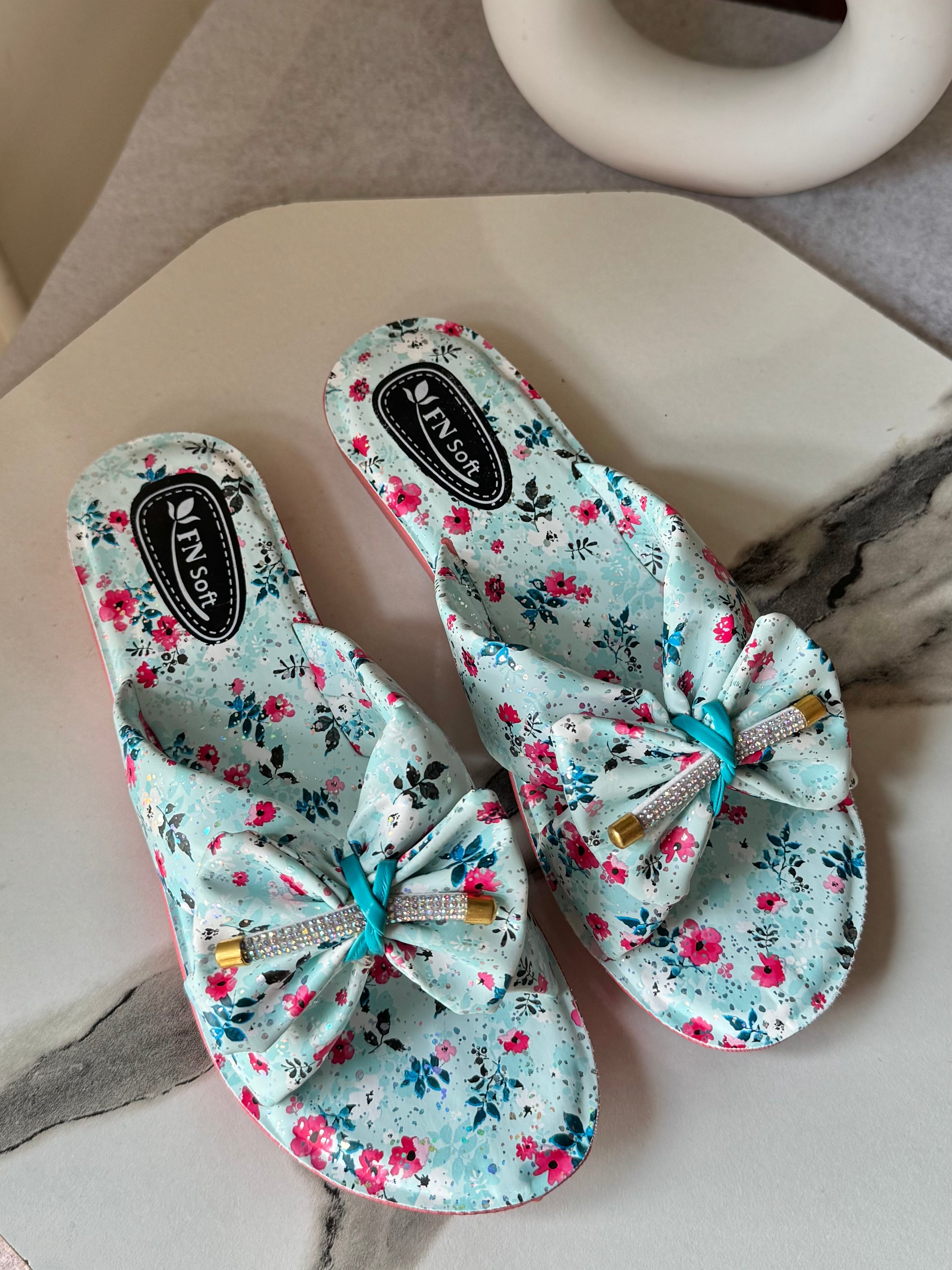Soft Floral Fantasy Slides - Feroze