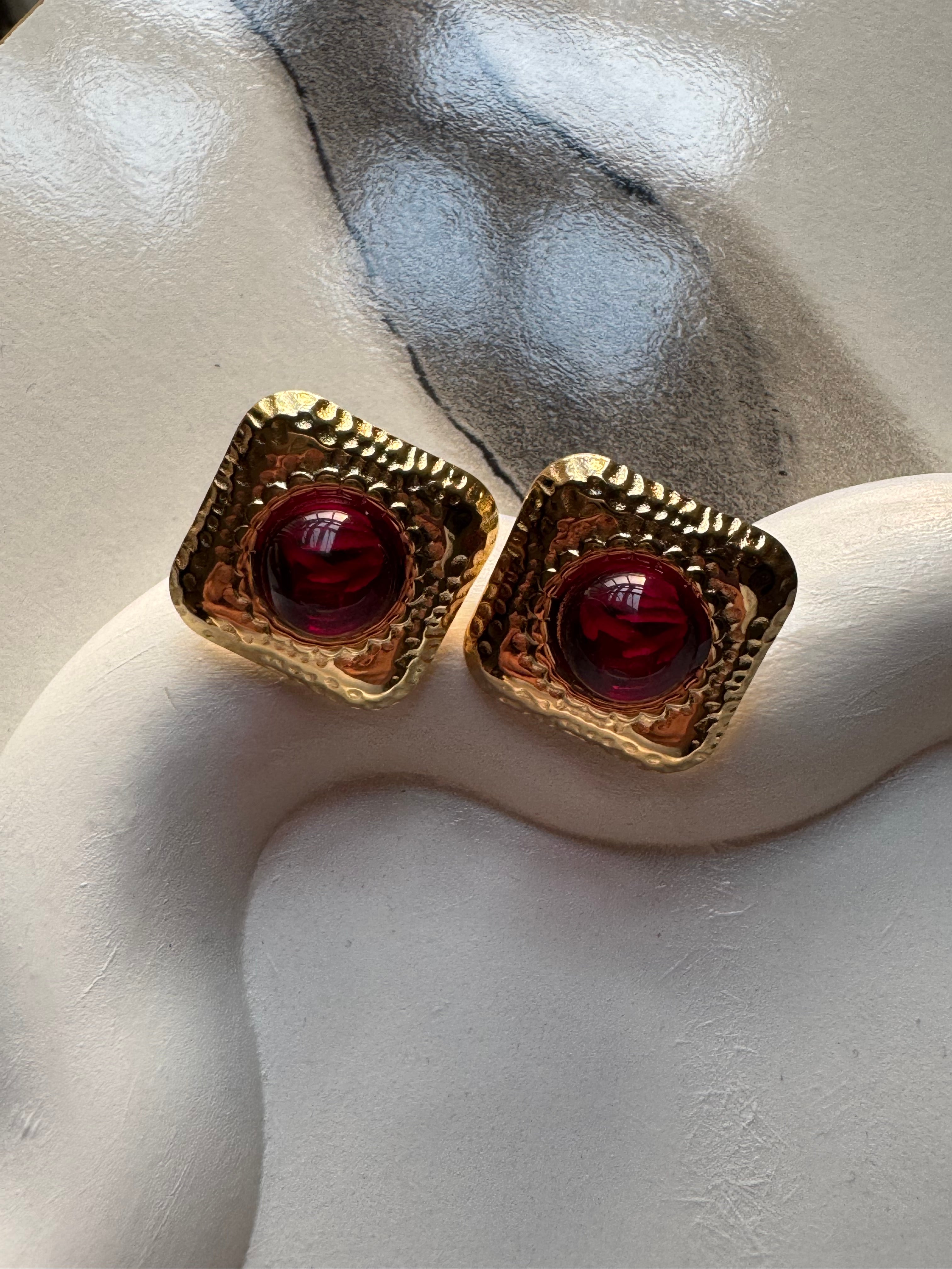 NightFall - Gold & Brownish Maroon