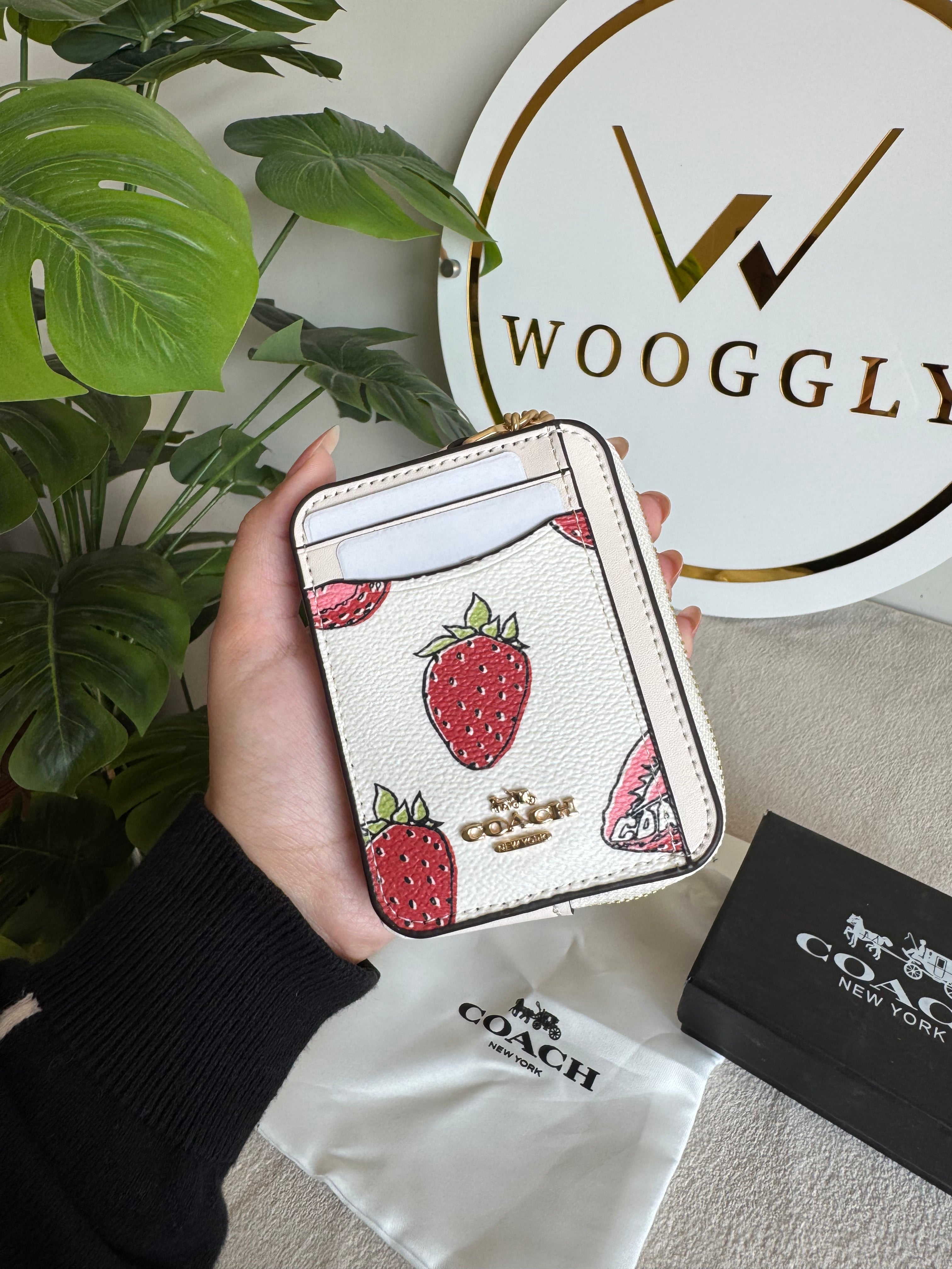 Coach Zip Card Case with Box Packing - Strawberries