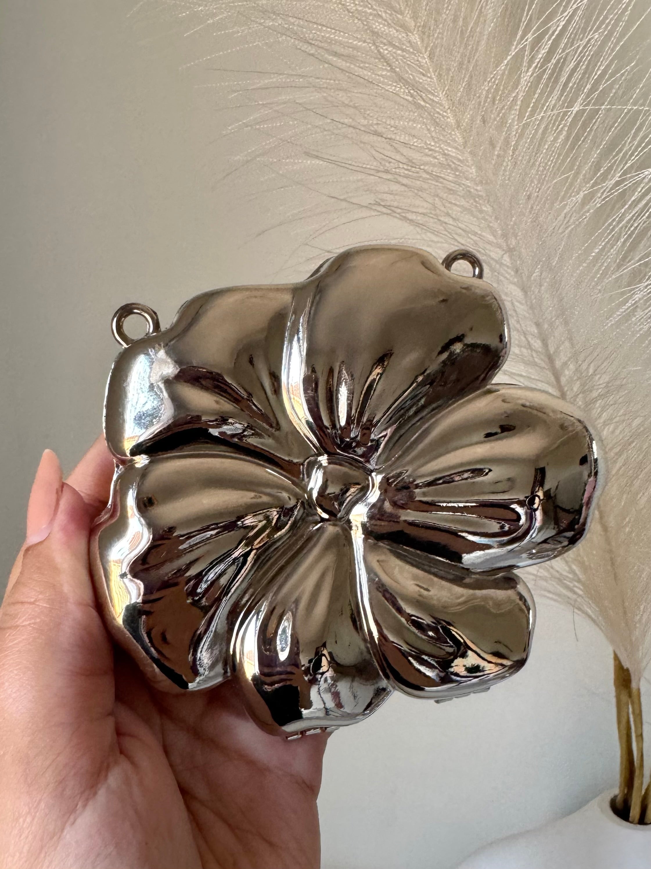 Viral Flower Metallic Clutch with Chain - Silver