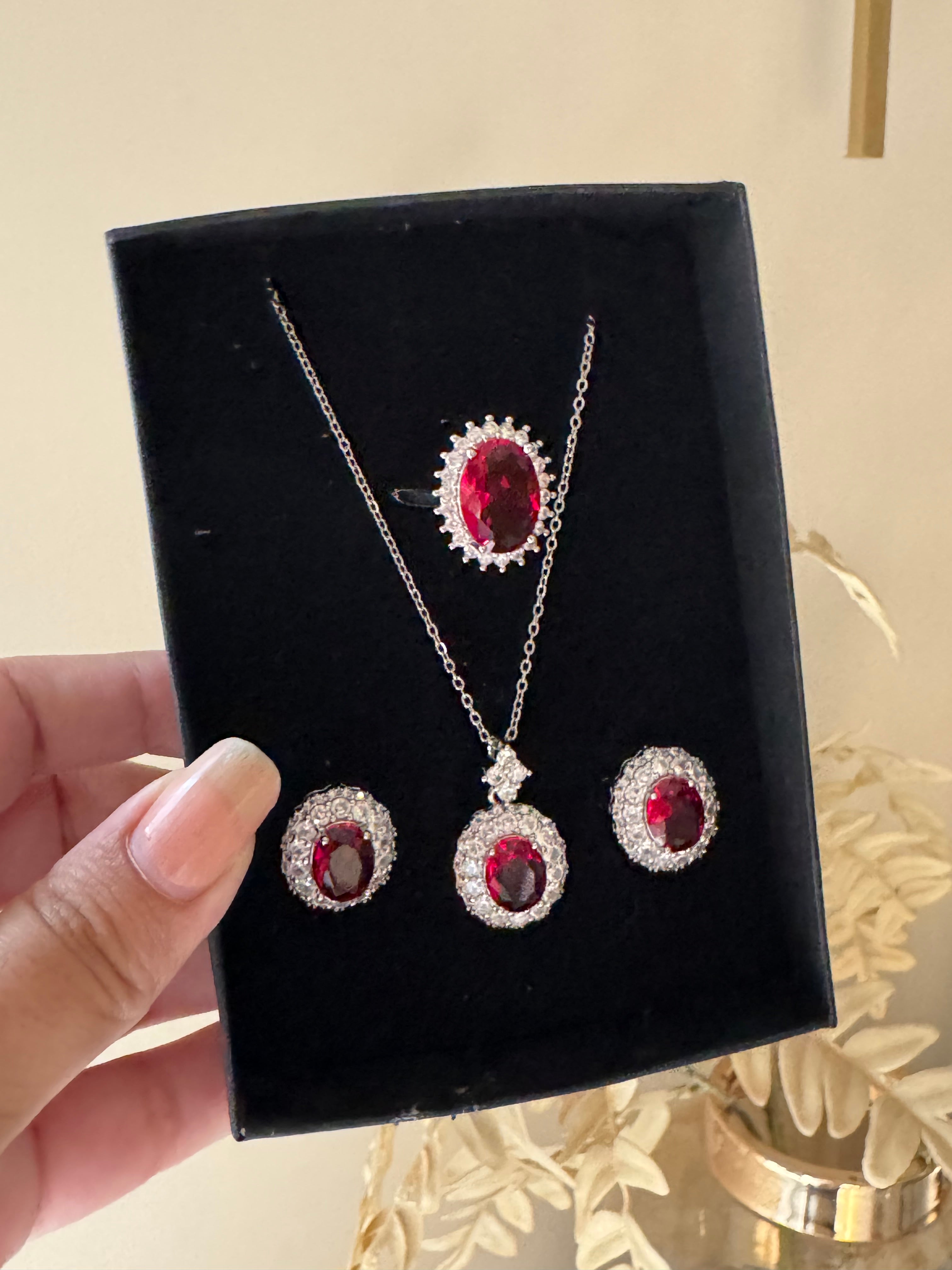 Magenta Pink Set with Ring