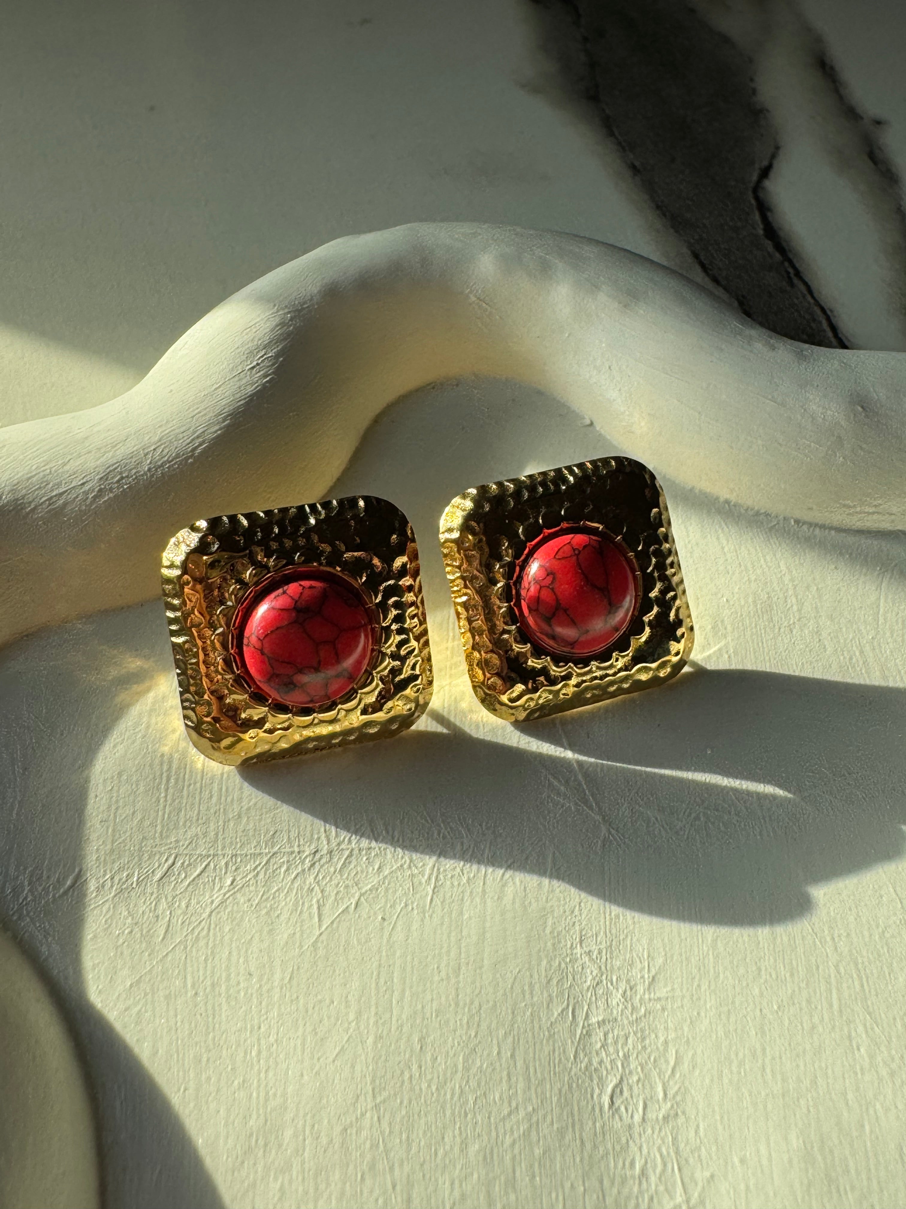 NightFall - Gold & Red