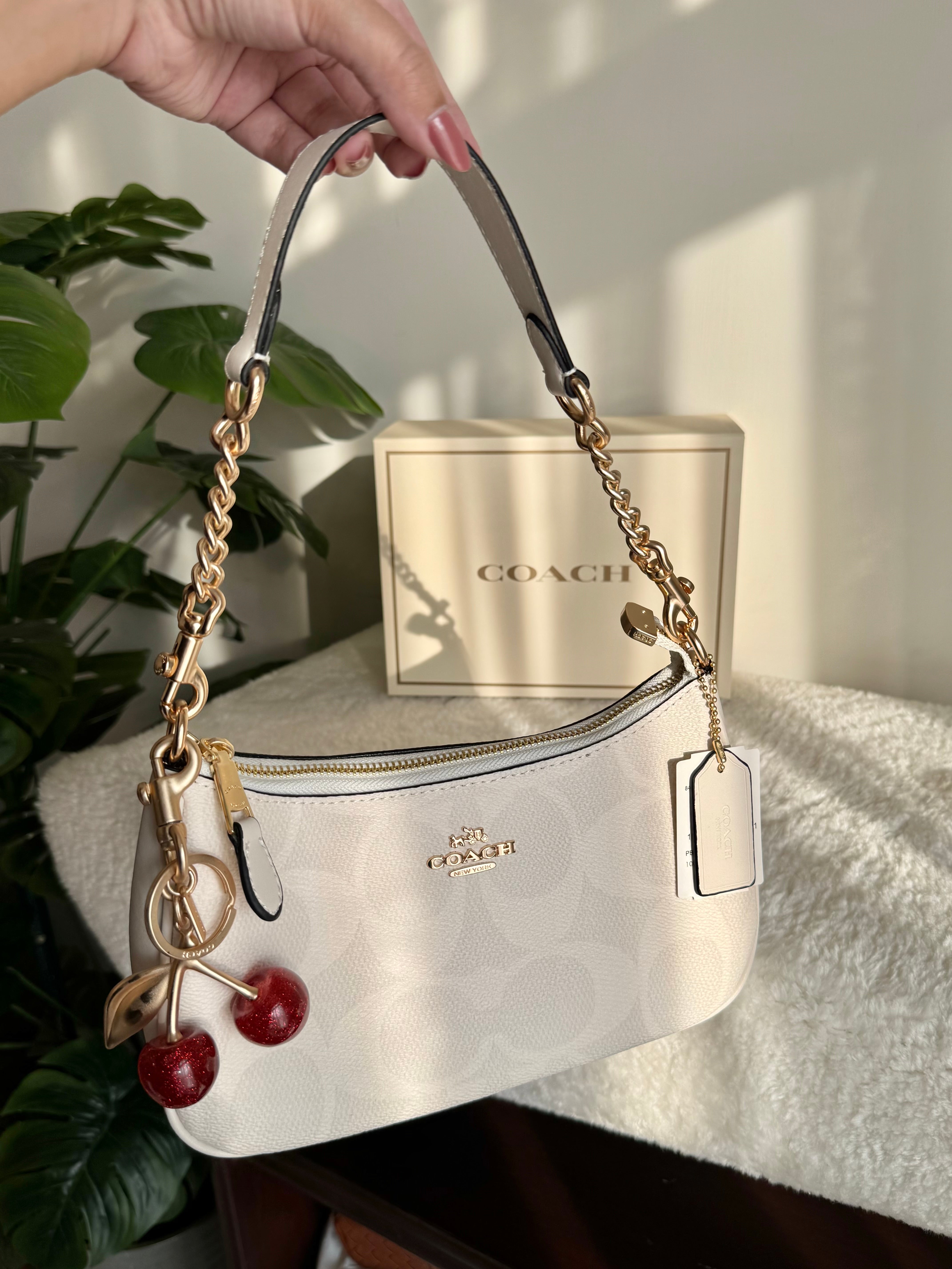COACH TERI PREMIUM with Coach Cherry Charm (White) - BOX PACKING