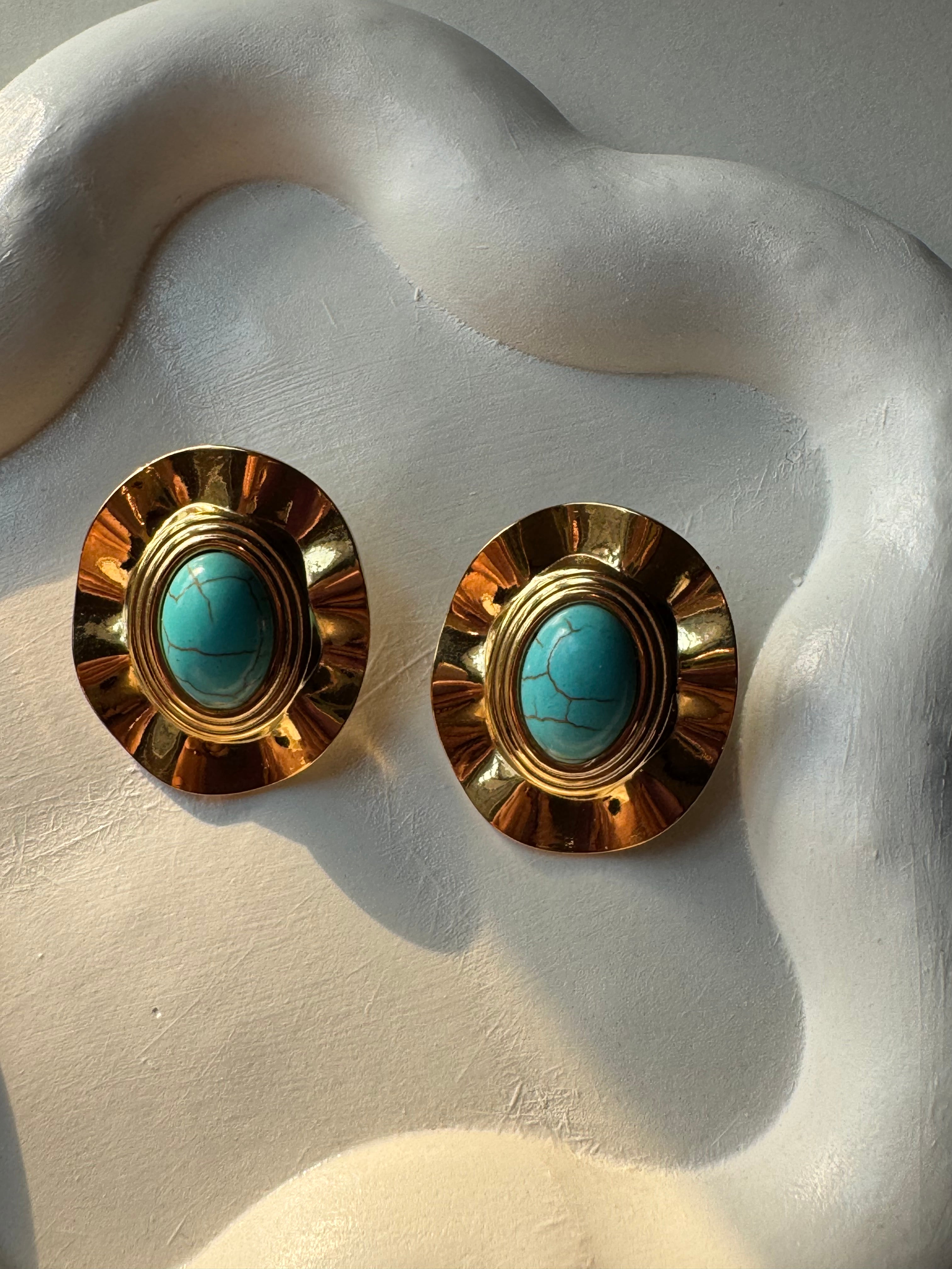 Sea Green Dusk Studs