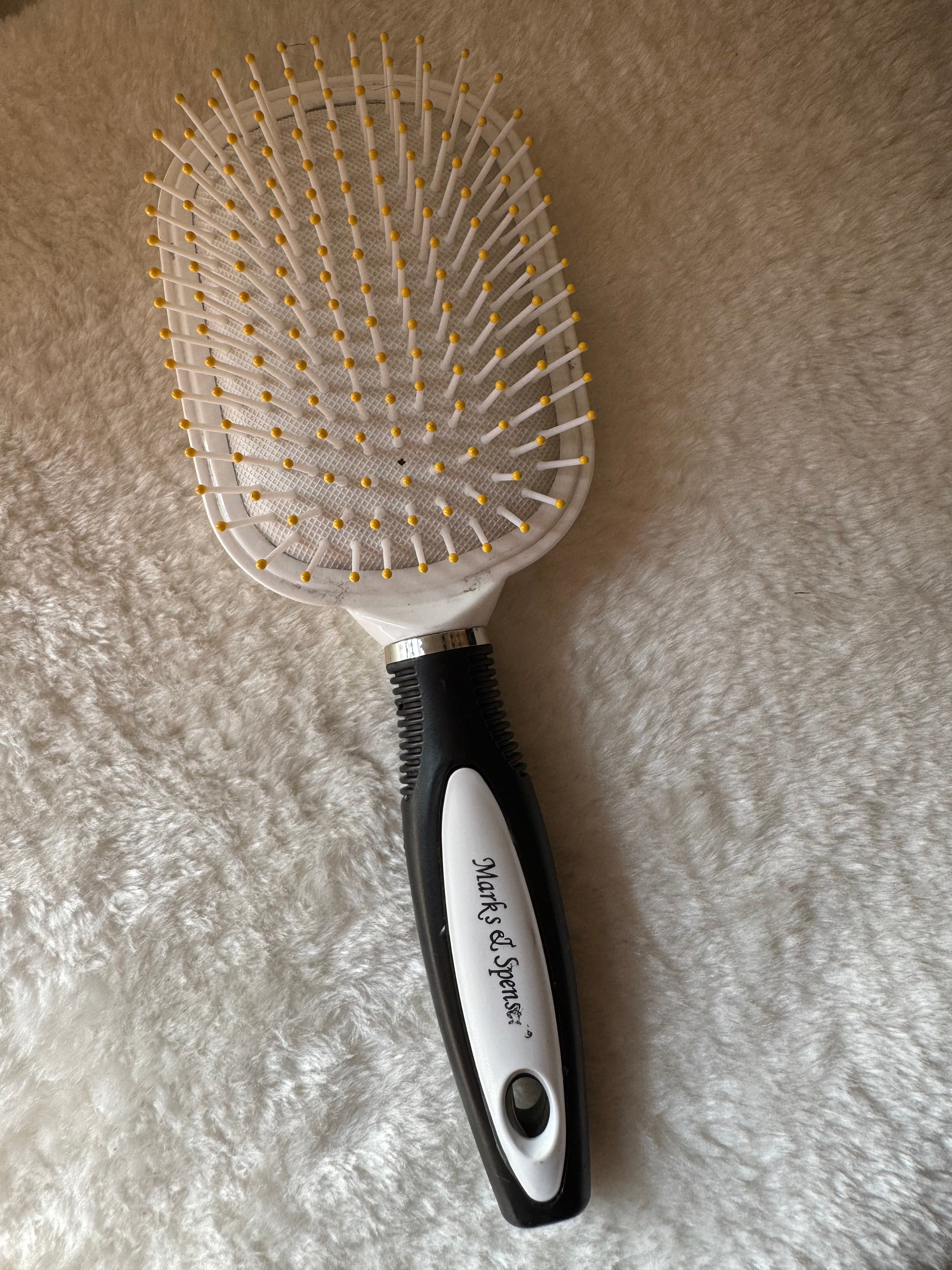 White & Black Softest Hair Brush
