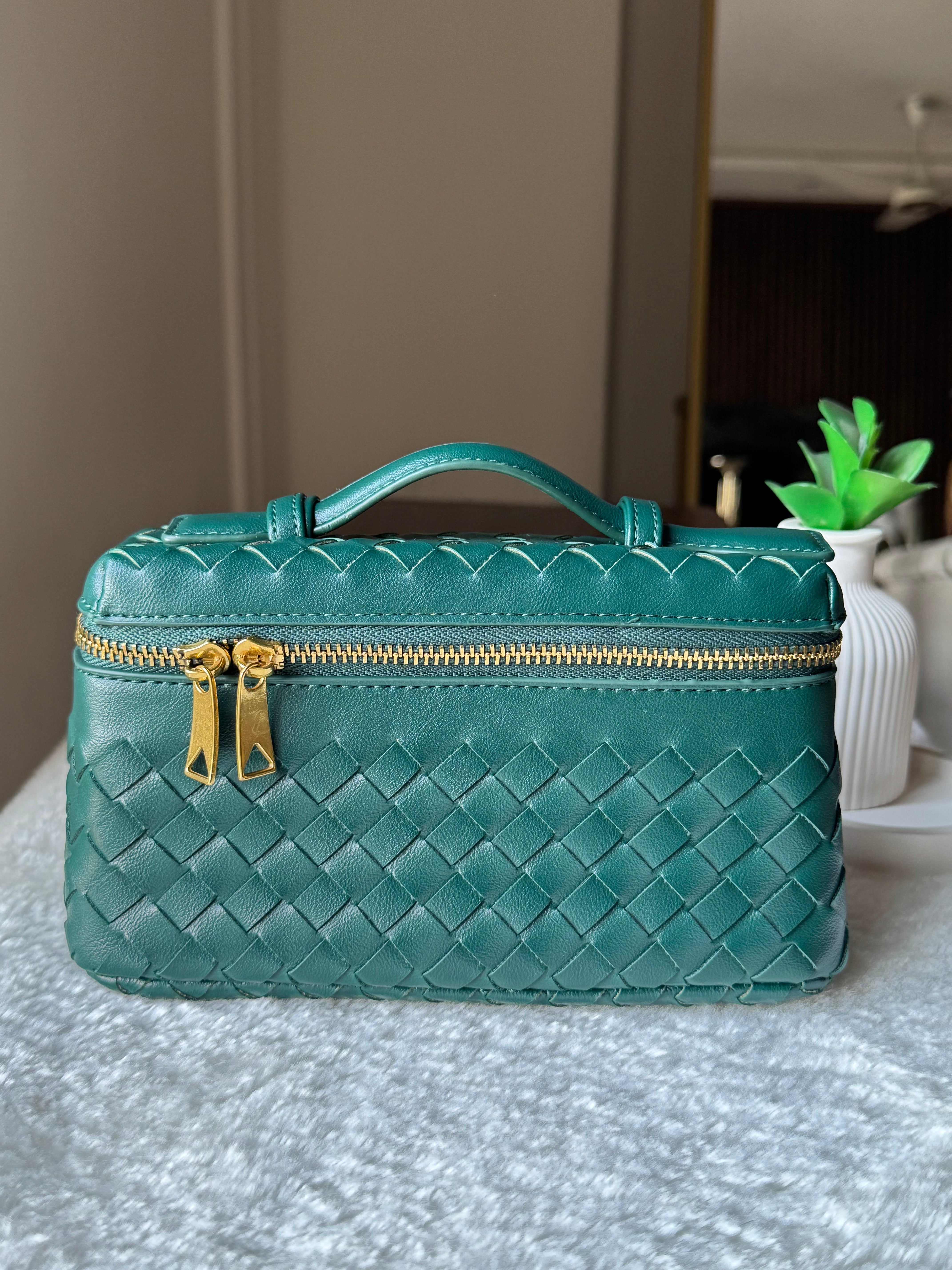 JW Pie Woven Bag with Long Strap (Emerald Green)