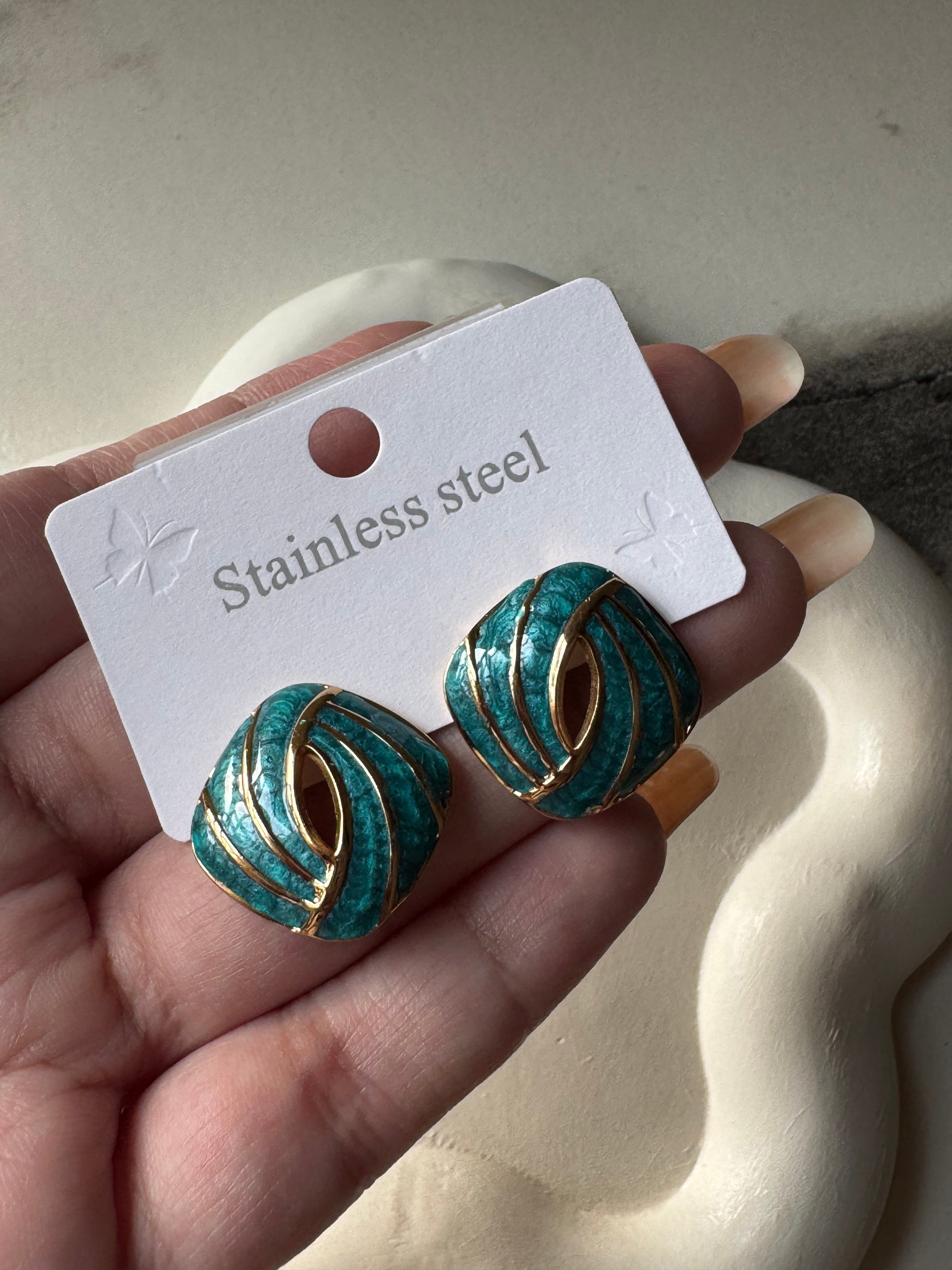 Velvet Edge Studs - Emerald Green & Gold