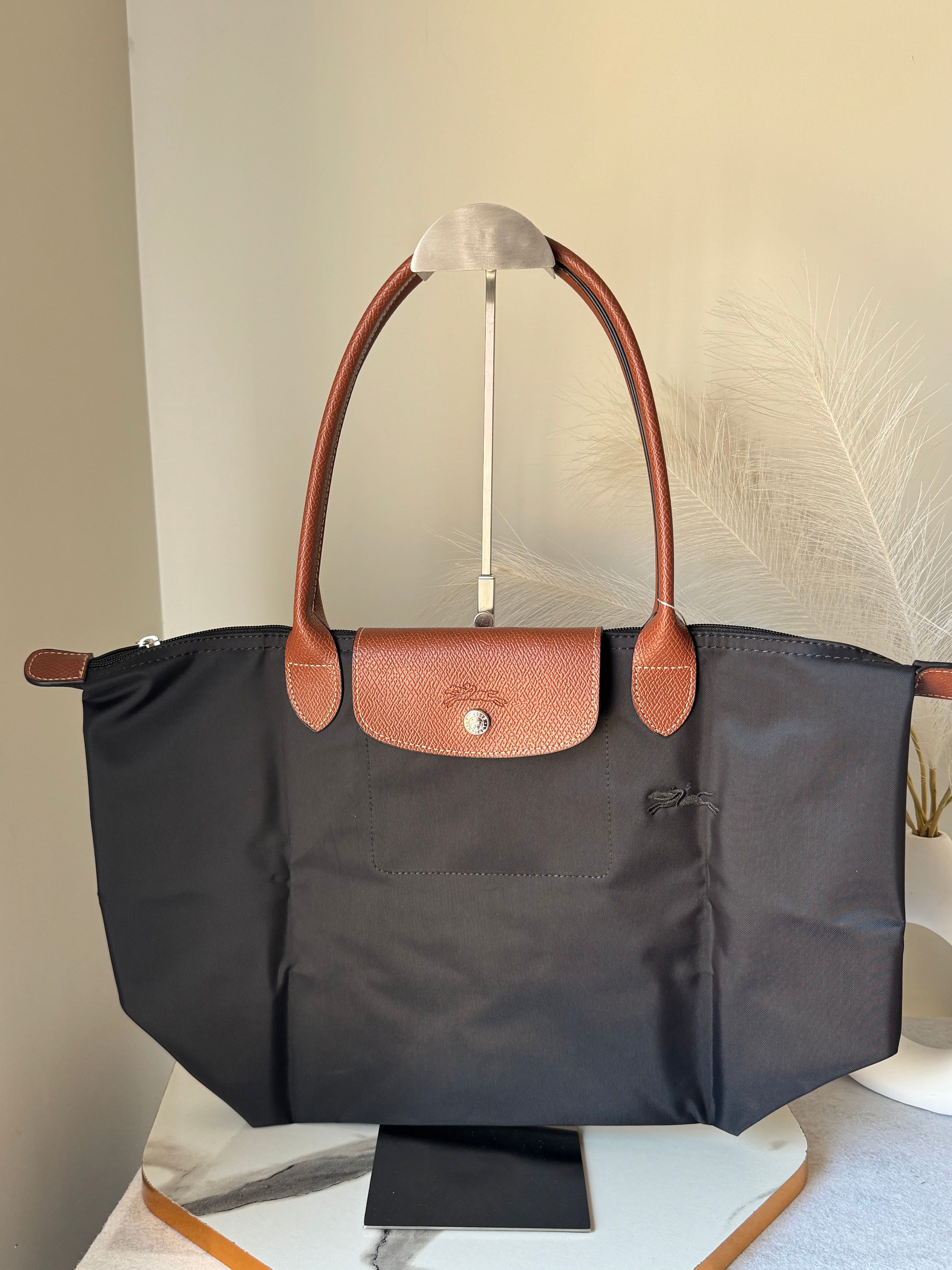 Longchamp Tote LARGE - Black (WITH BRAND LOGO)