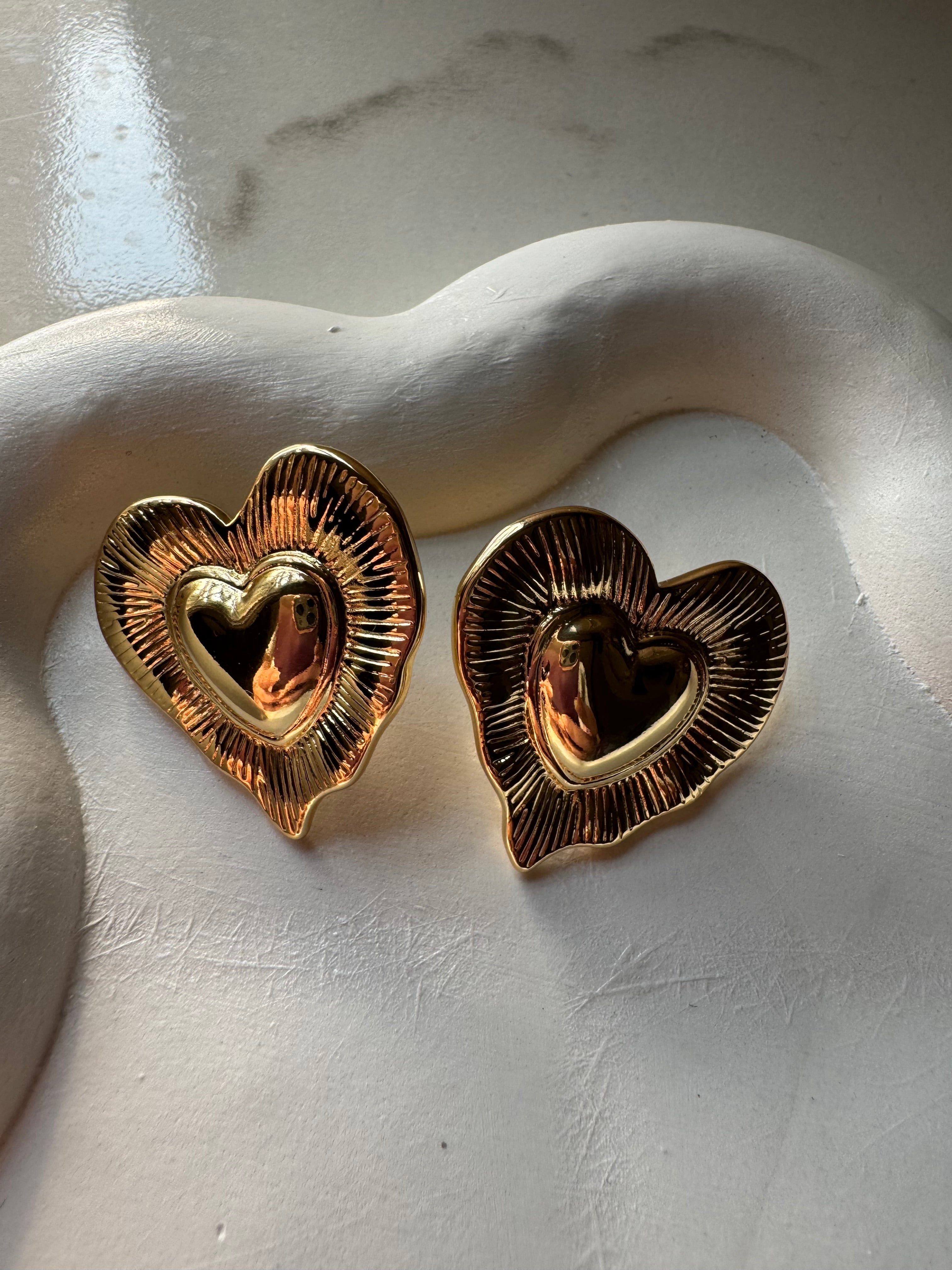 Heart Studs - 18K Gold Plated
