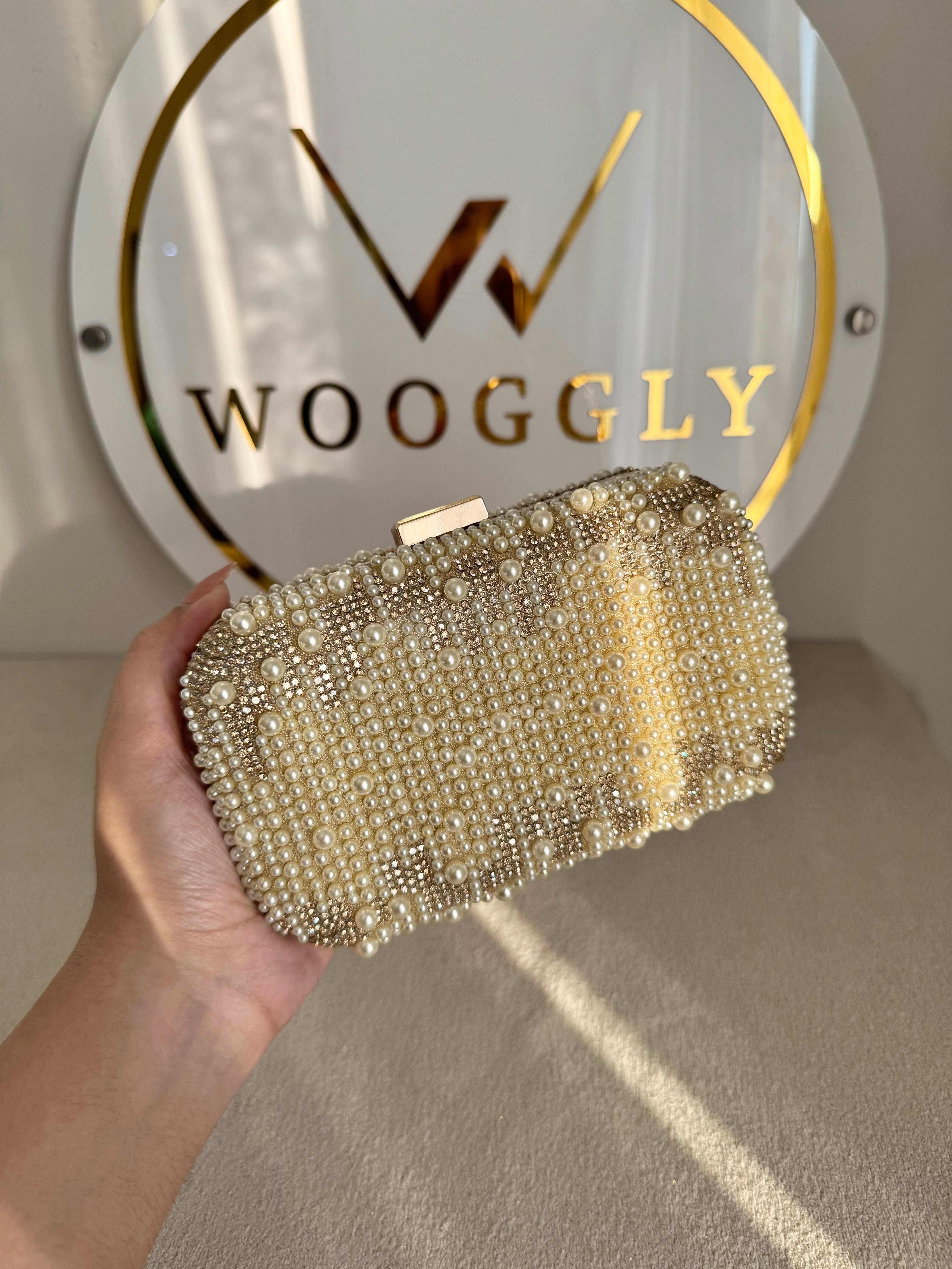 Regal Pearl Clutch