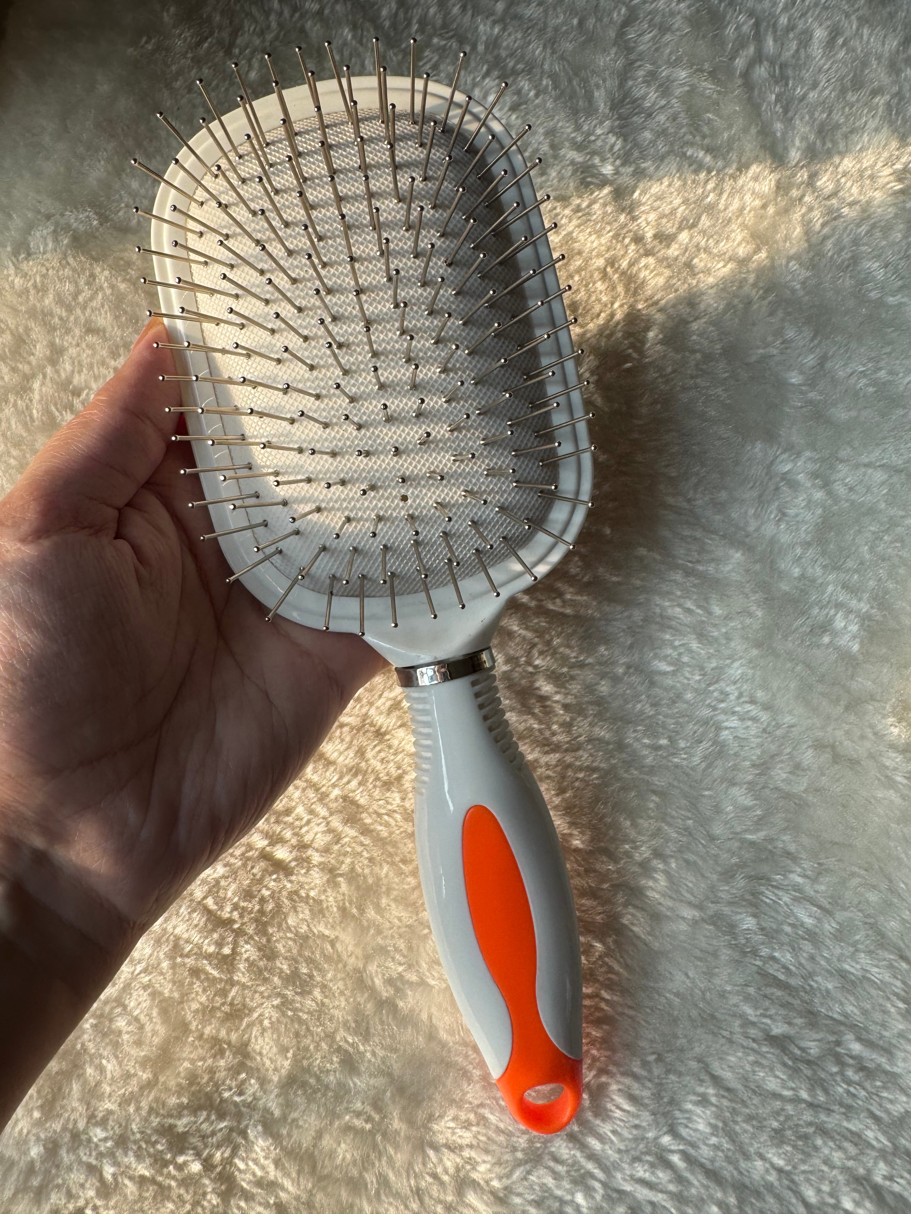 White & Orange Square Softest Brush