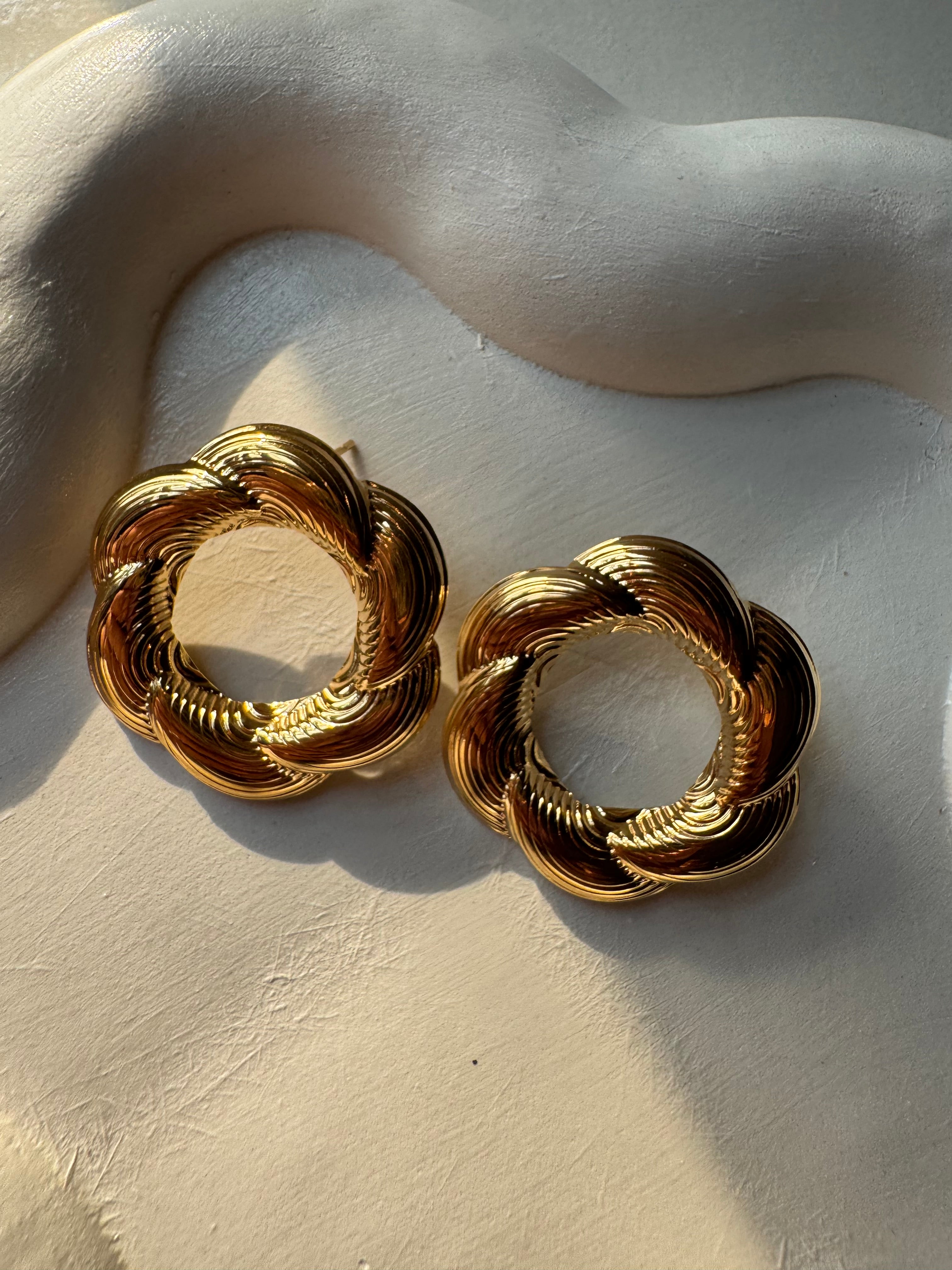 Twirl Radiance - 18K Gold Plated