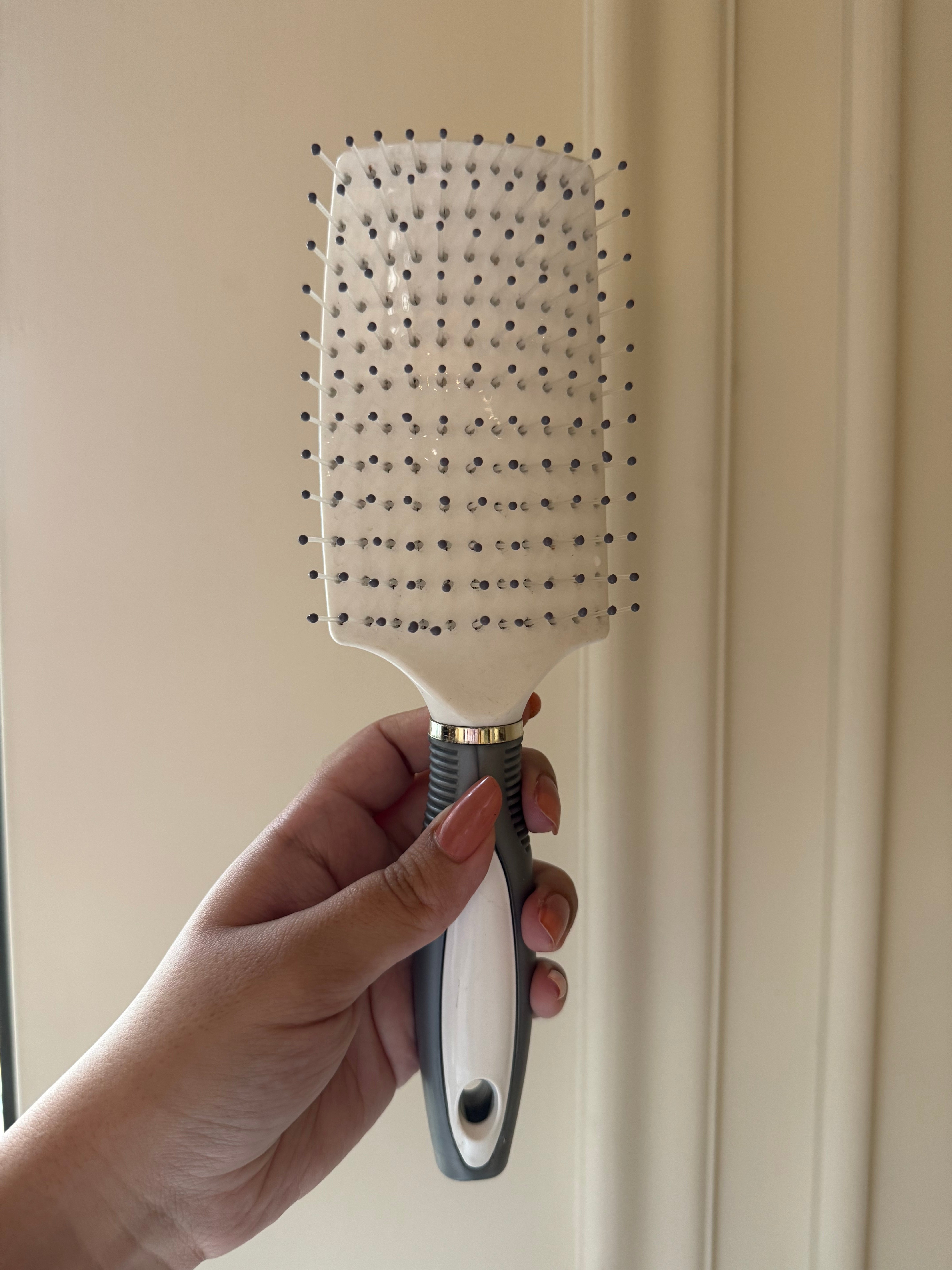 Detangle Hair Brush - White & Grey