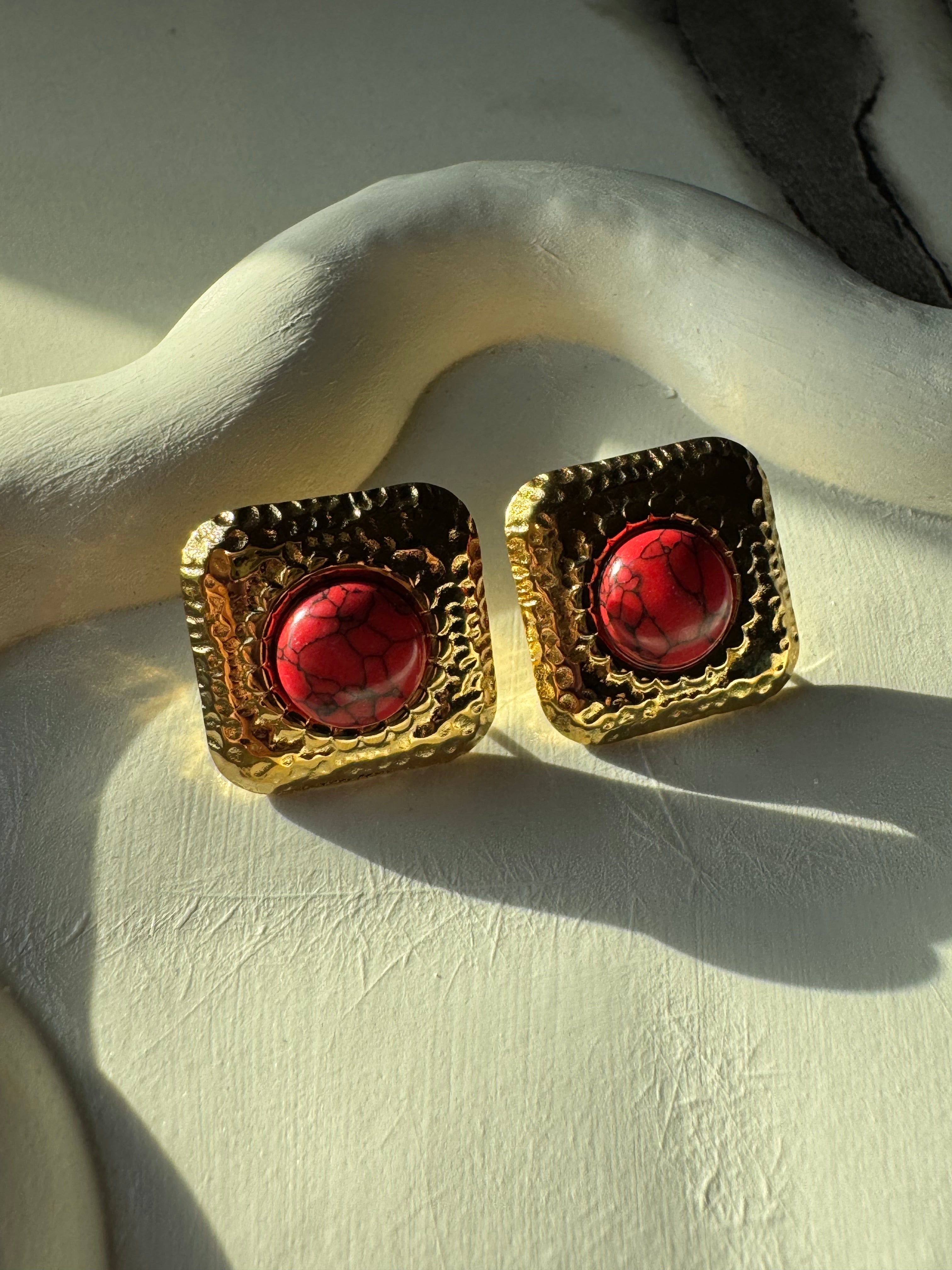 NightFall - Gold & Red