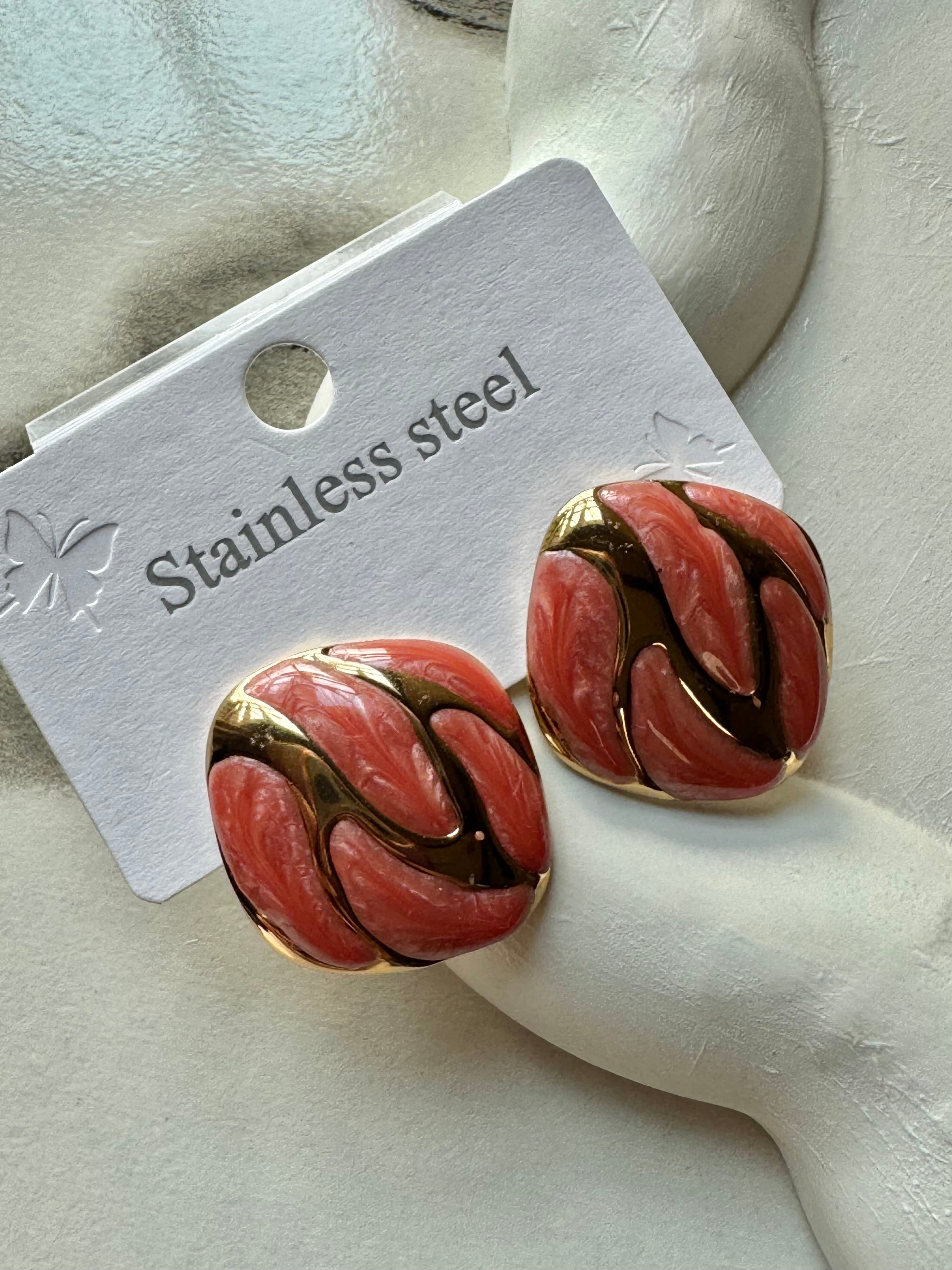 Velvet Edge Studs - Peach & Gold