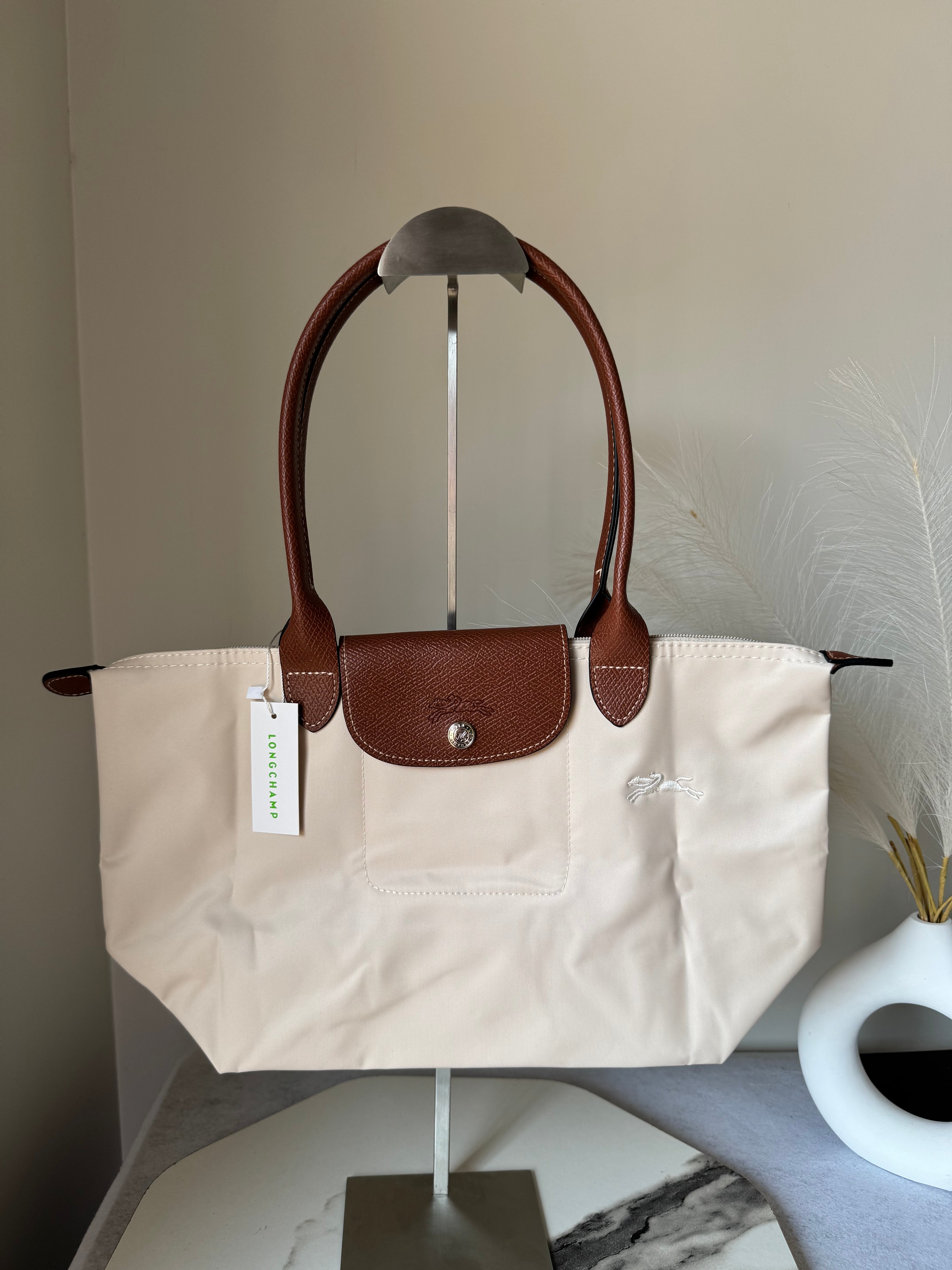 Longchamp Tote MEDIUM - Paper White (WITH BRAND LOGO)