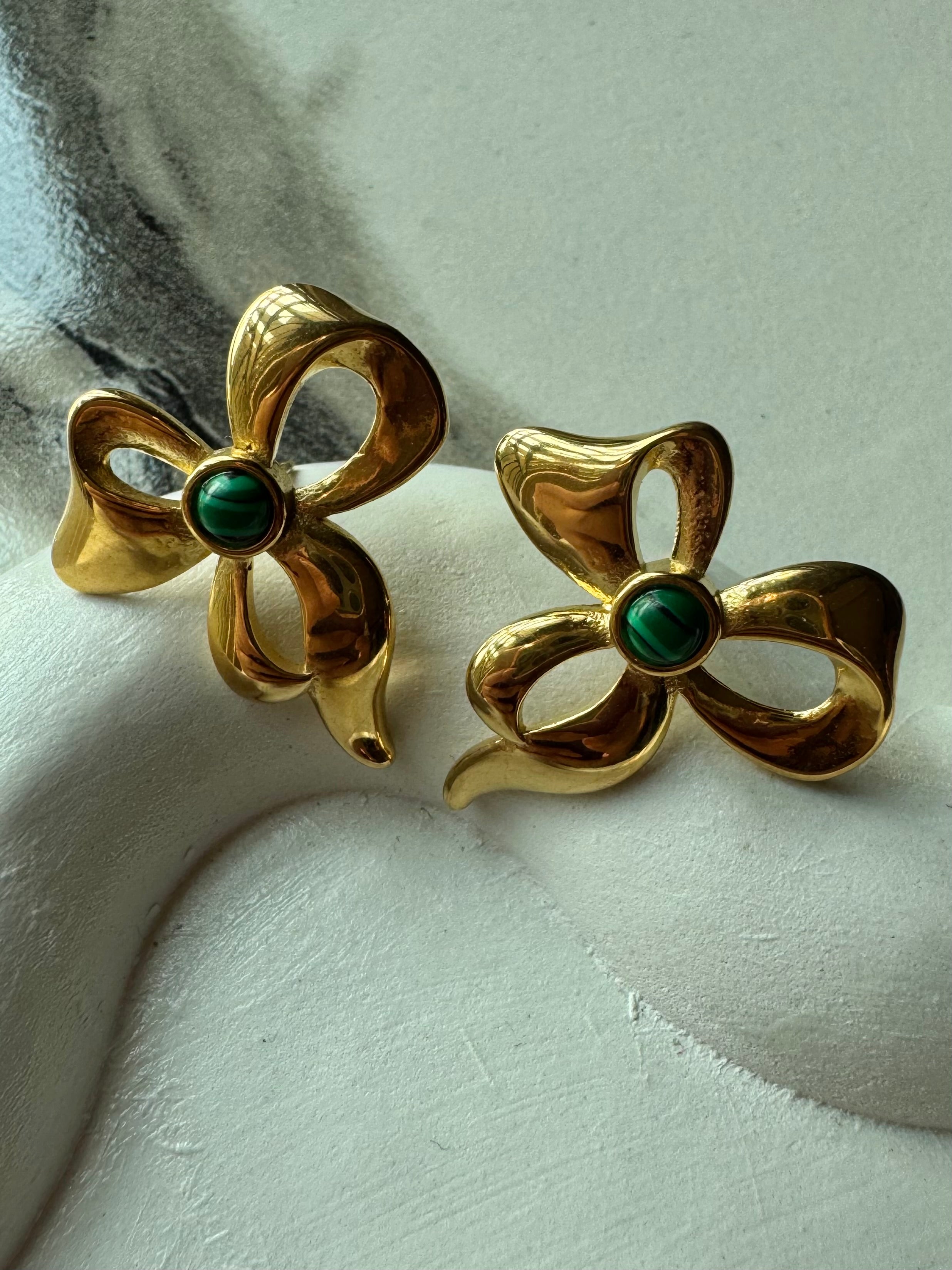 Emerald Grace Bows - 18K Gold Plated