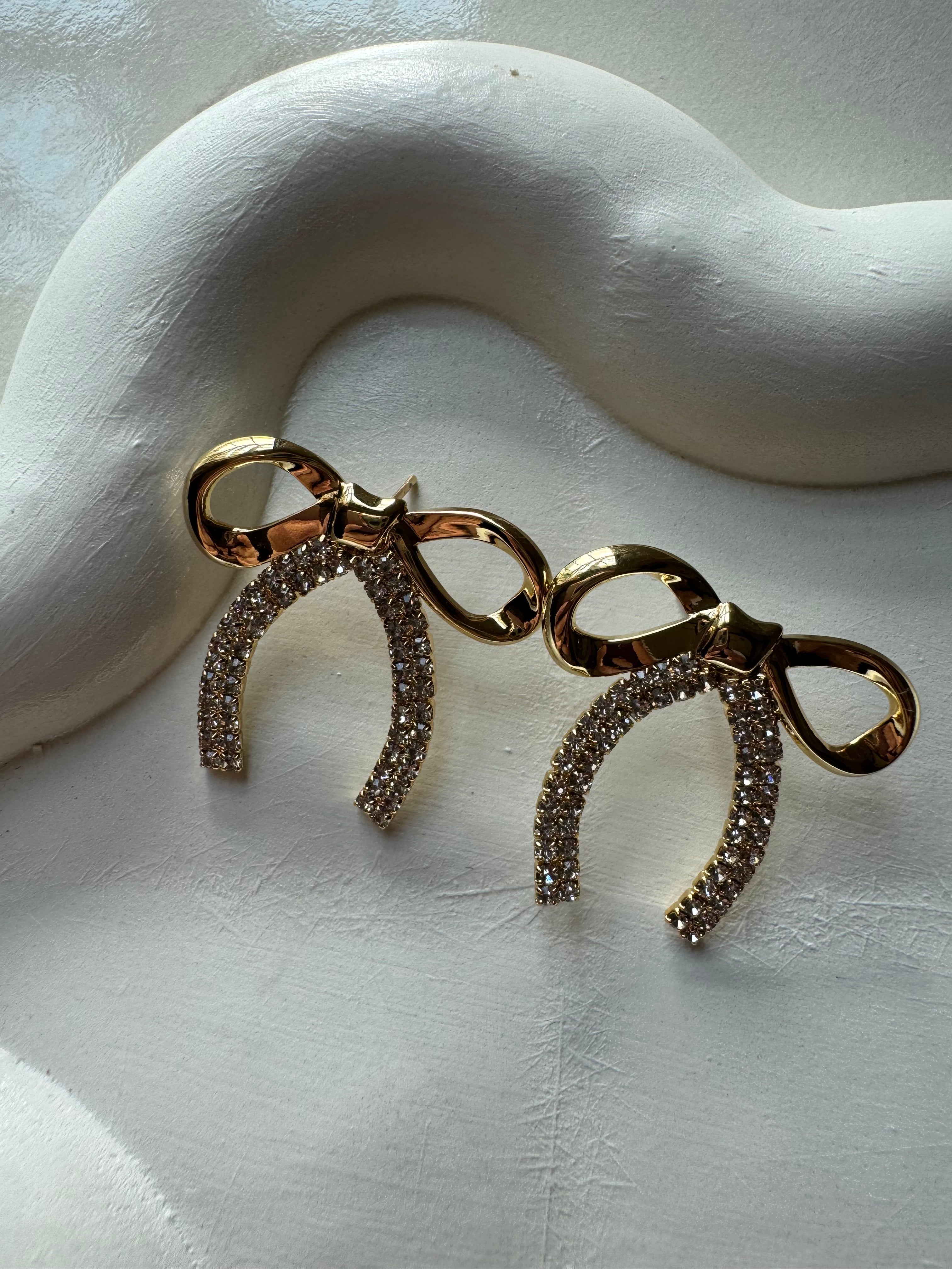 Sweet Diamond Bow Earrings - 18K Gold Plated