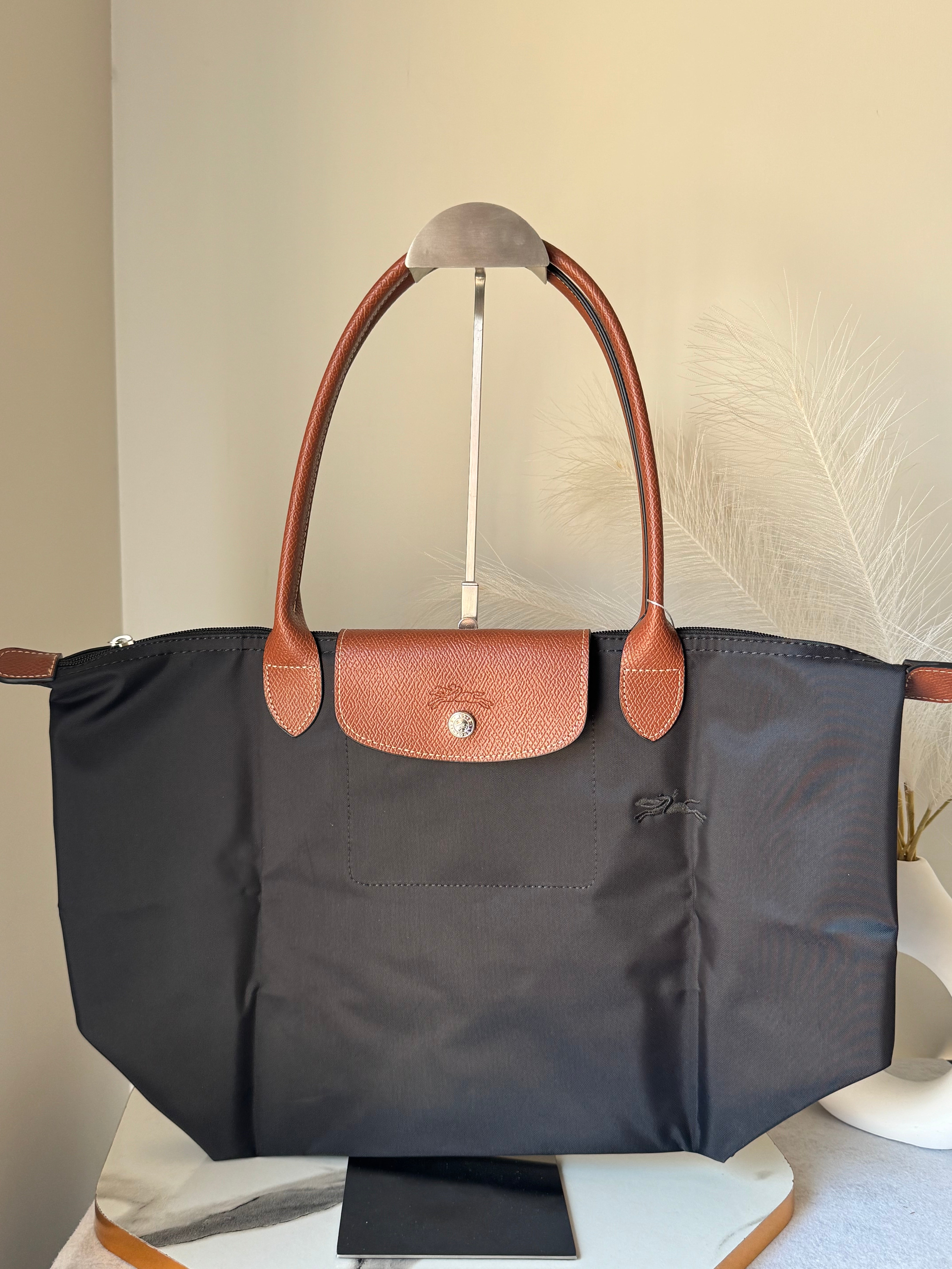 Longchamp Tote LARGE - Black (WITH BRAND LOGO)
