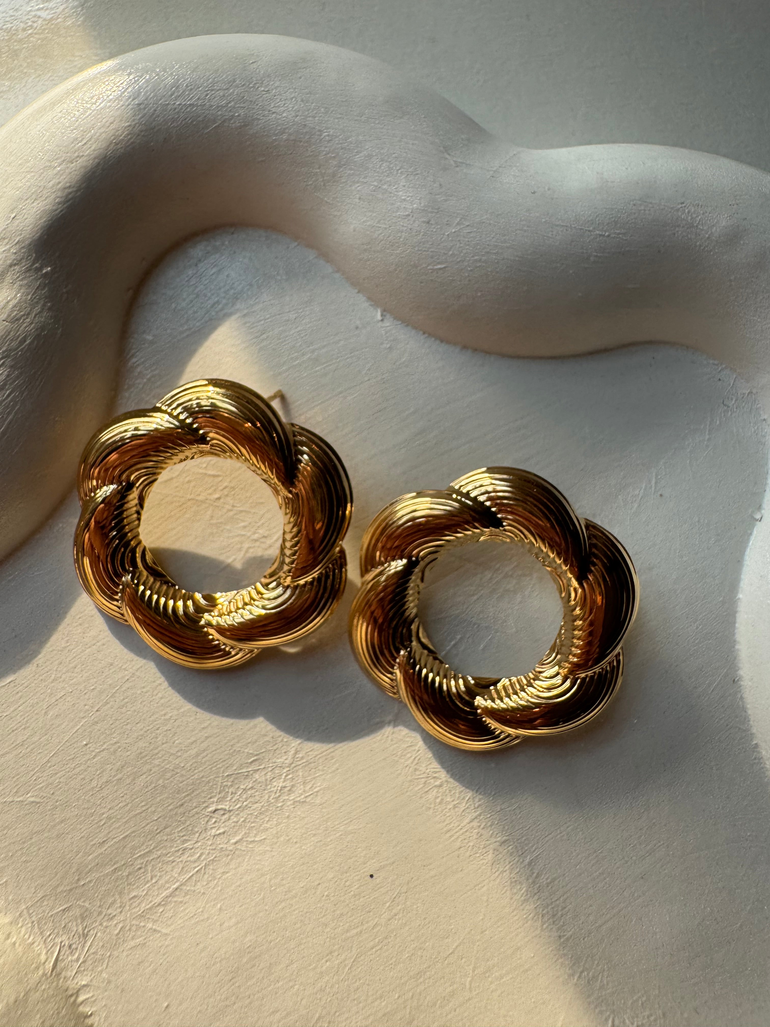 Twirl Radiance - 18K Gold Plated