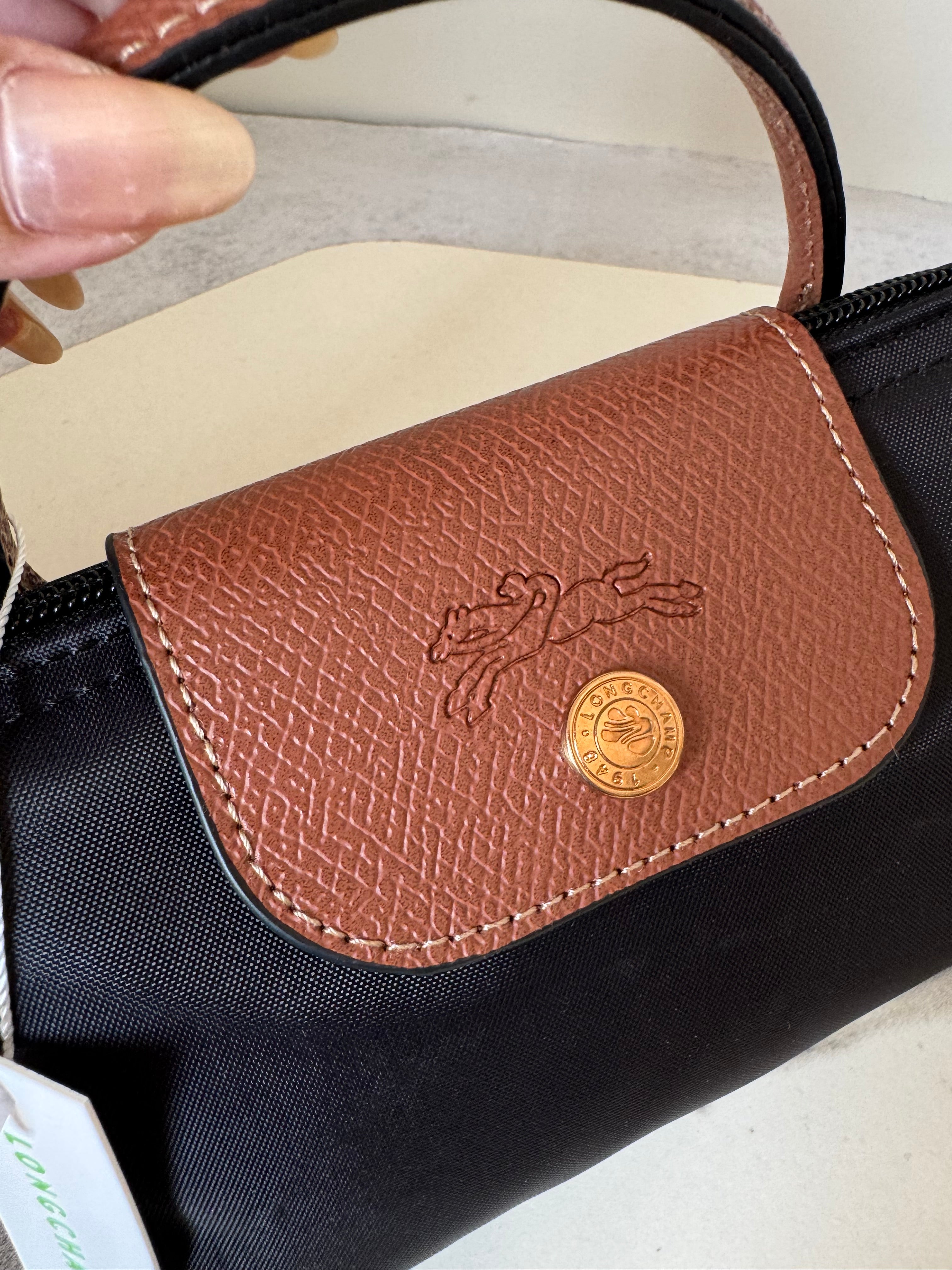 LongChamp Crossbody Bag with Strap - Black (WITH BRAND LOGO)