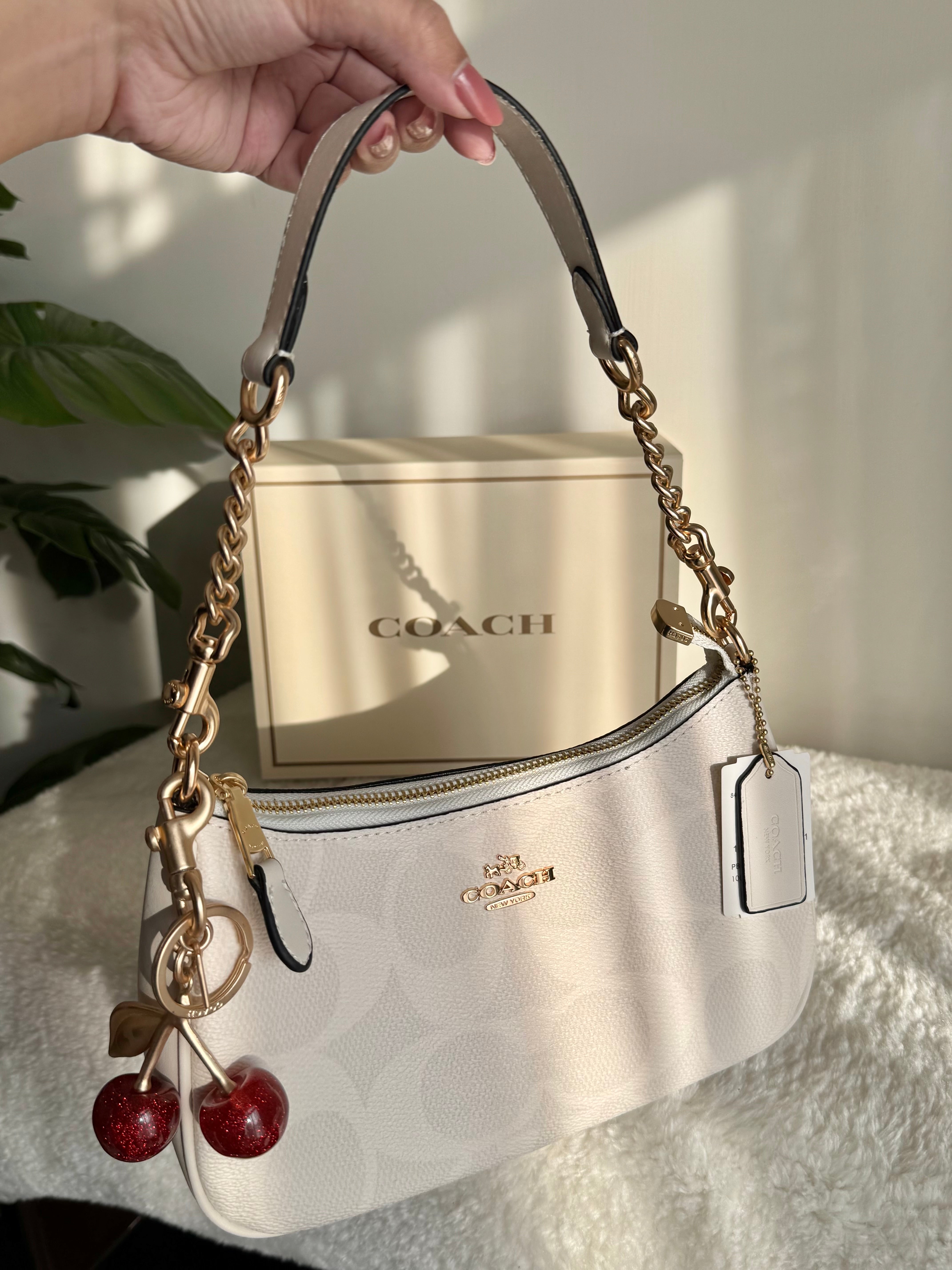 COACH TERI PREMIUM with Coach Cherry Charm (White) - BOX PACKING