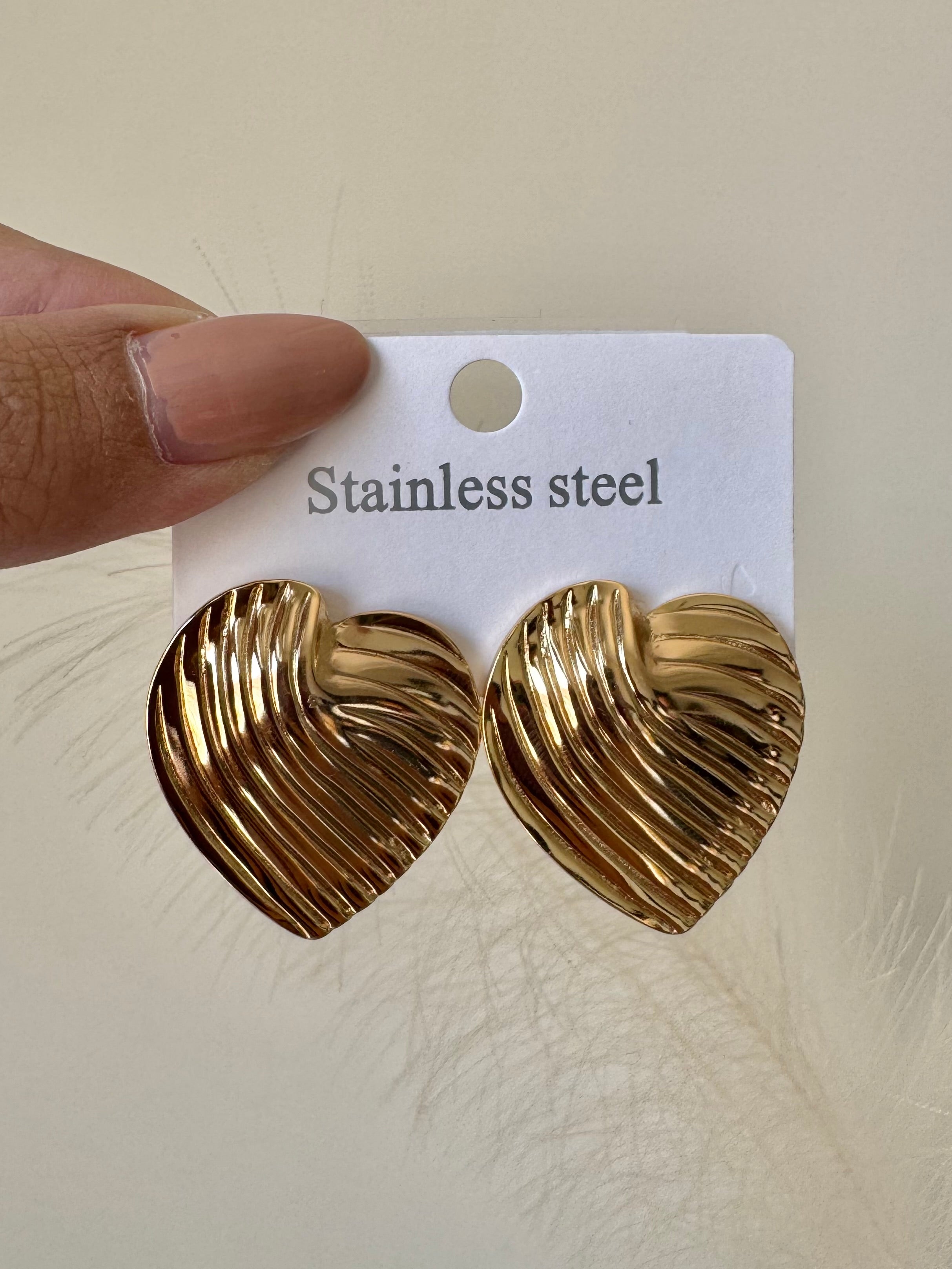 Serene Hearts Earrings - 18K Gold Plated