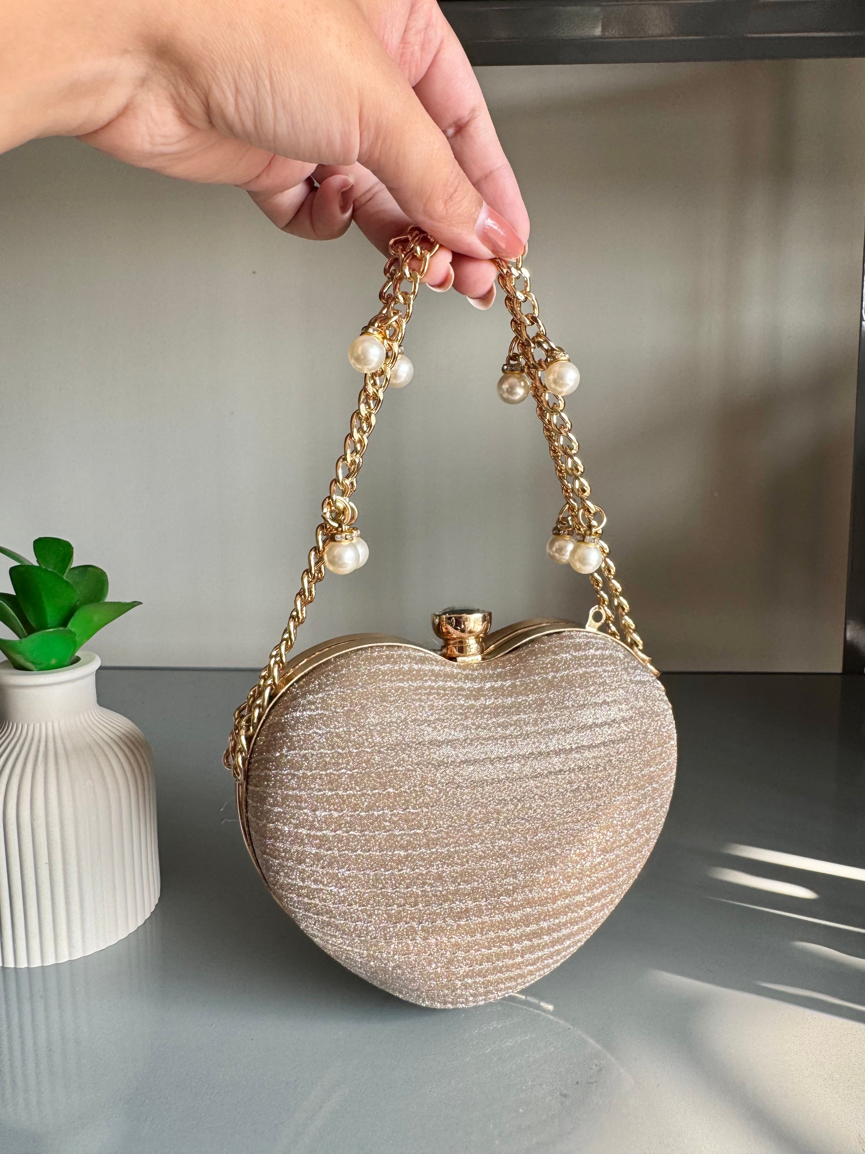 Bling Heart Clutch - Gold
