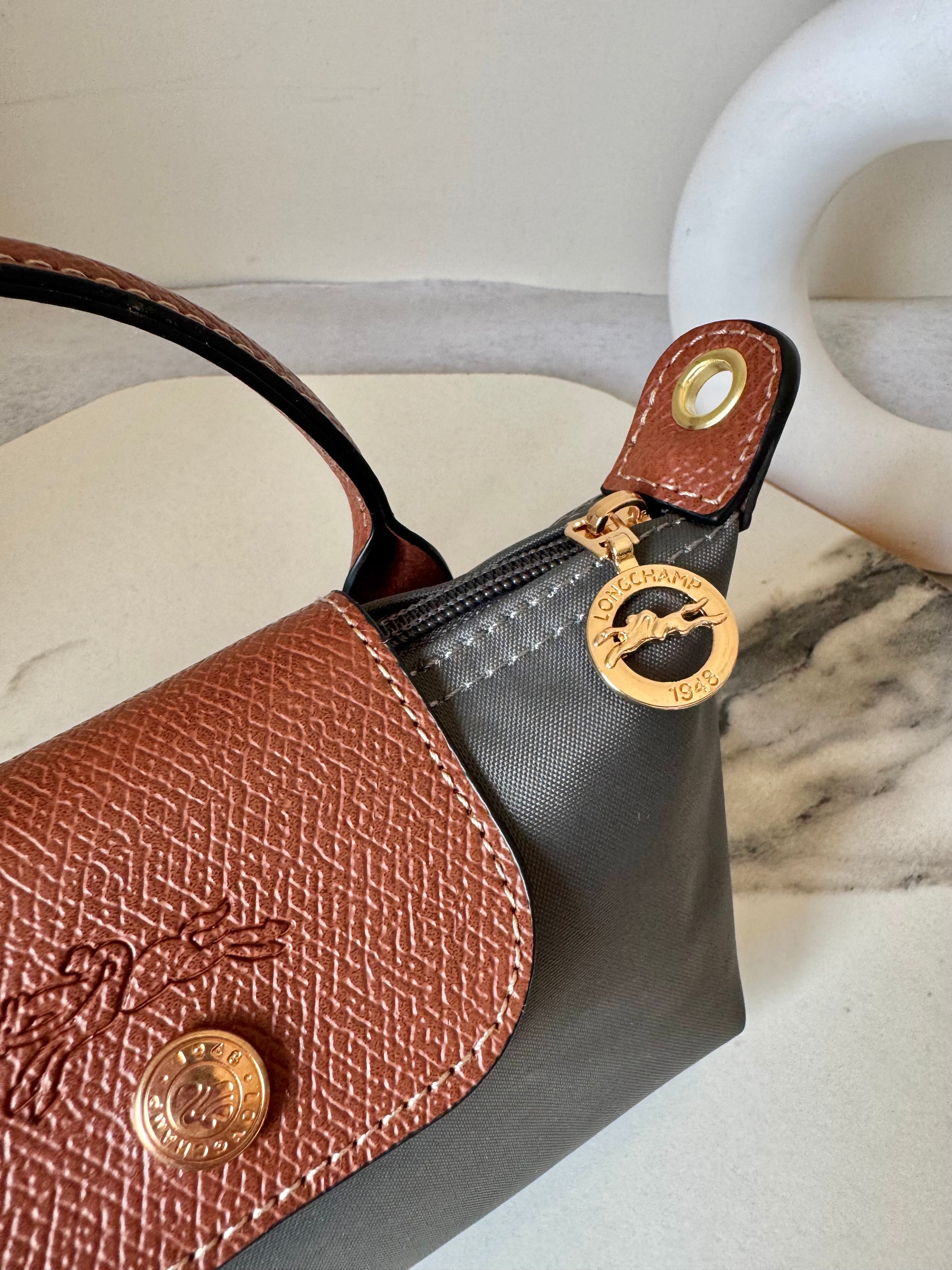 LongChamp Crossbody Bag with Strap - Grey (WITH BRAND LOGO)