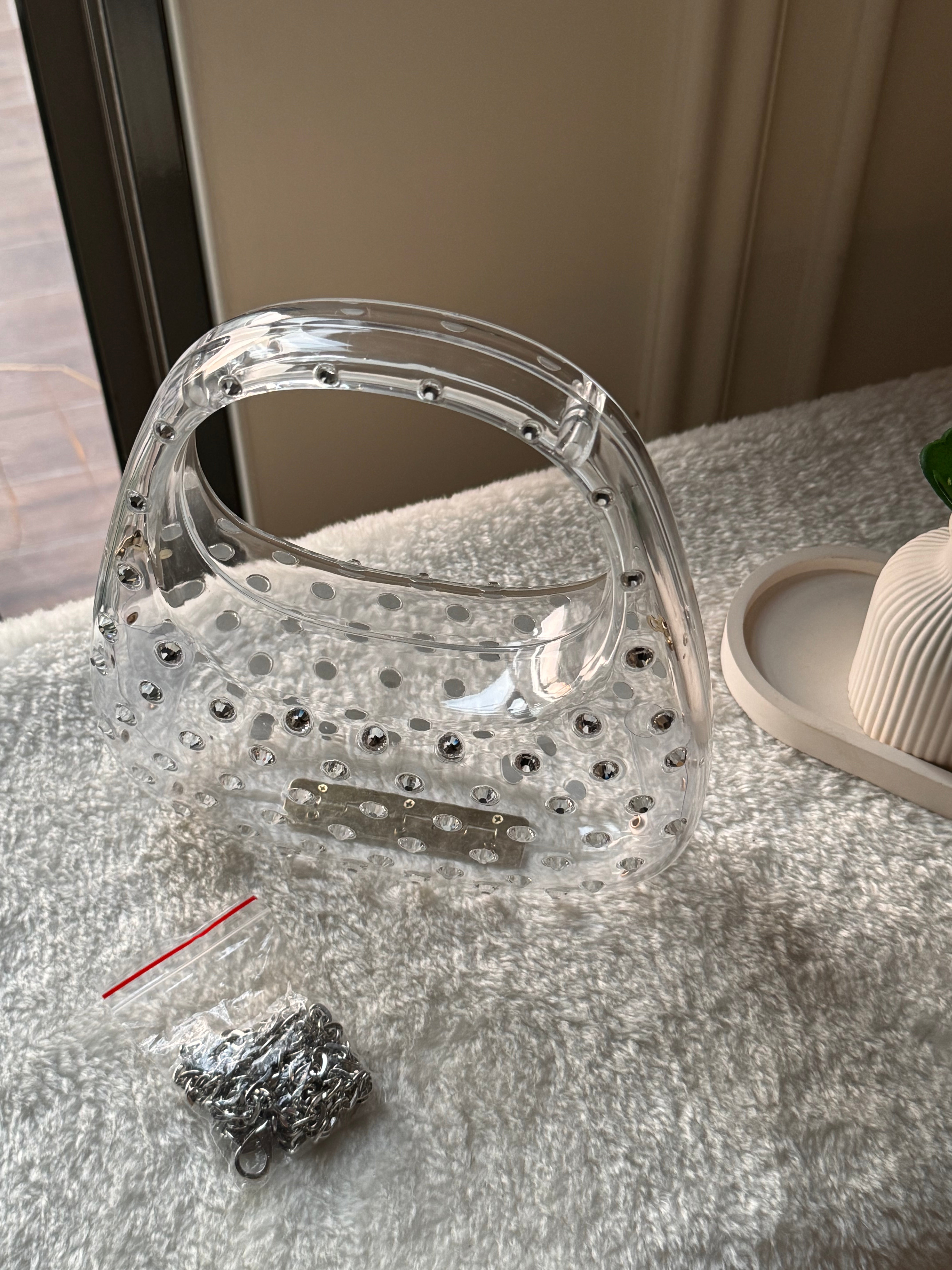 Glimmer Clutch (Silver) with Long Chain