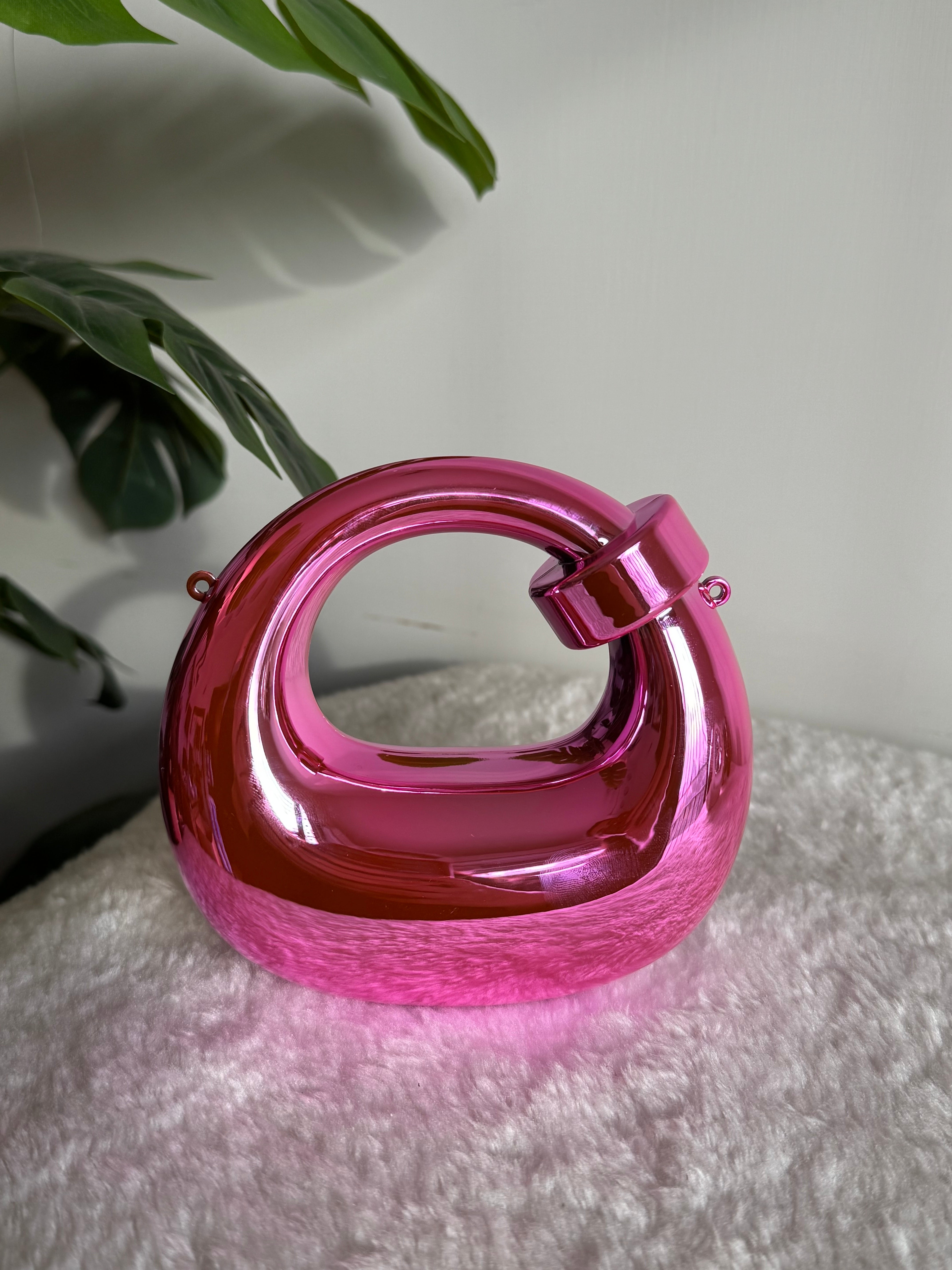 Viral Metallic Knot Clutch with Chain - Mini Pink