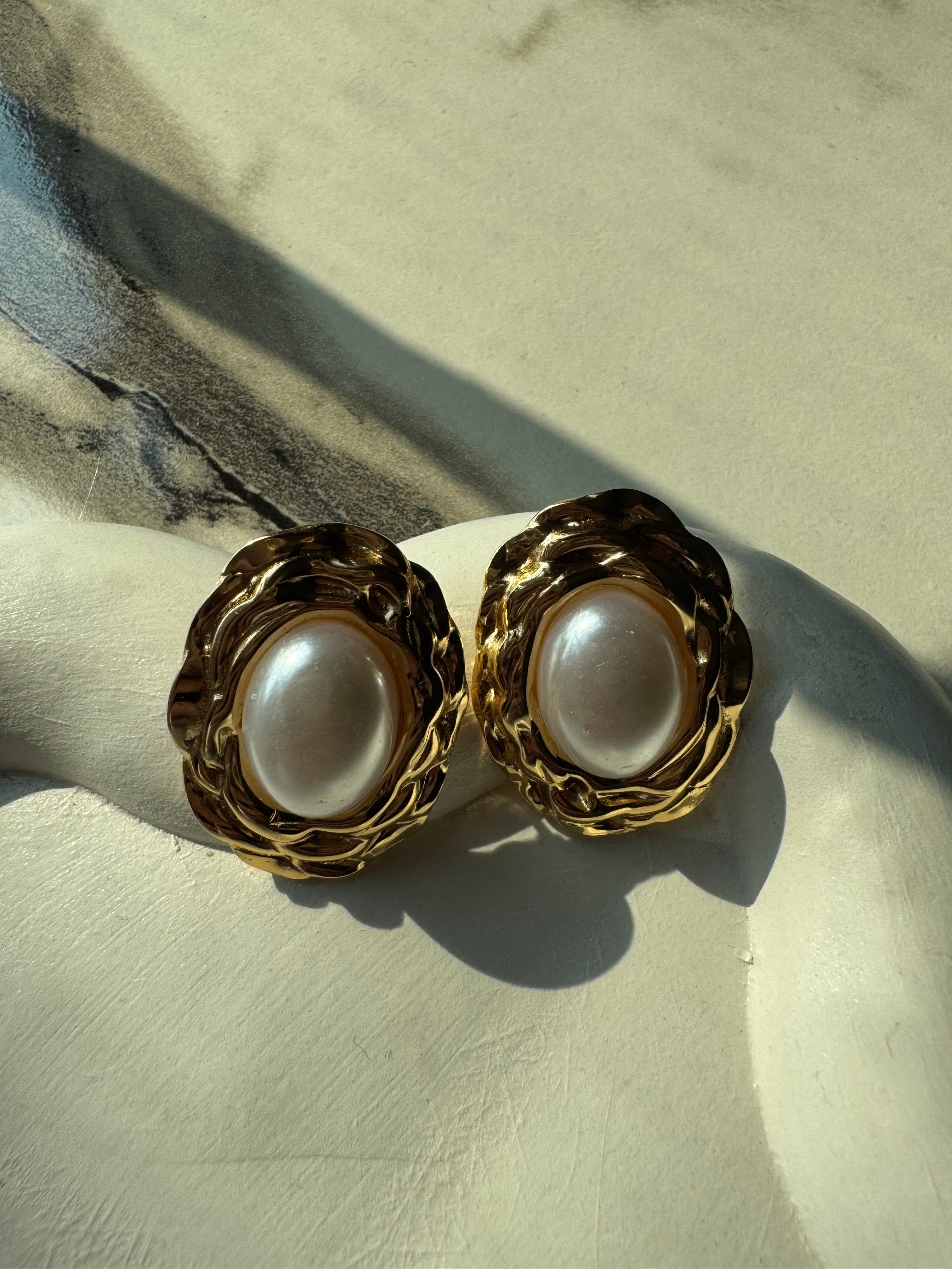 Celestial Pearl Earrings - 18K Gold Plated