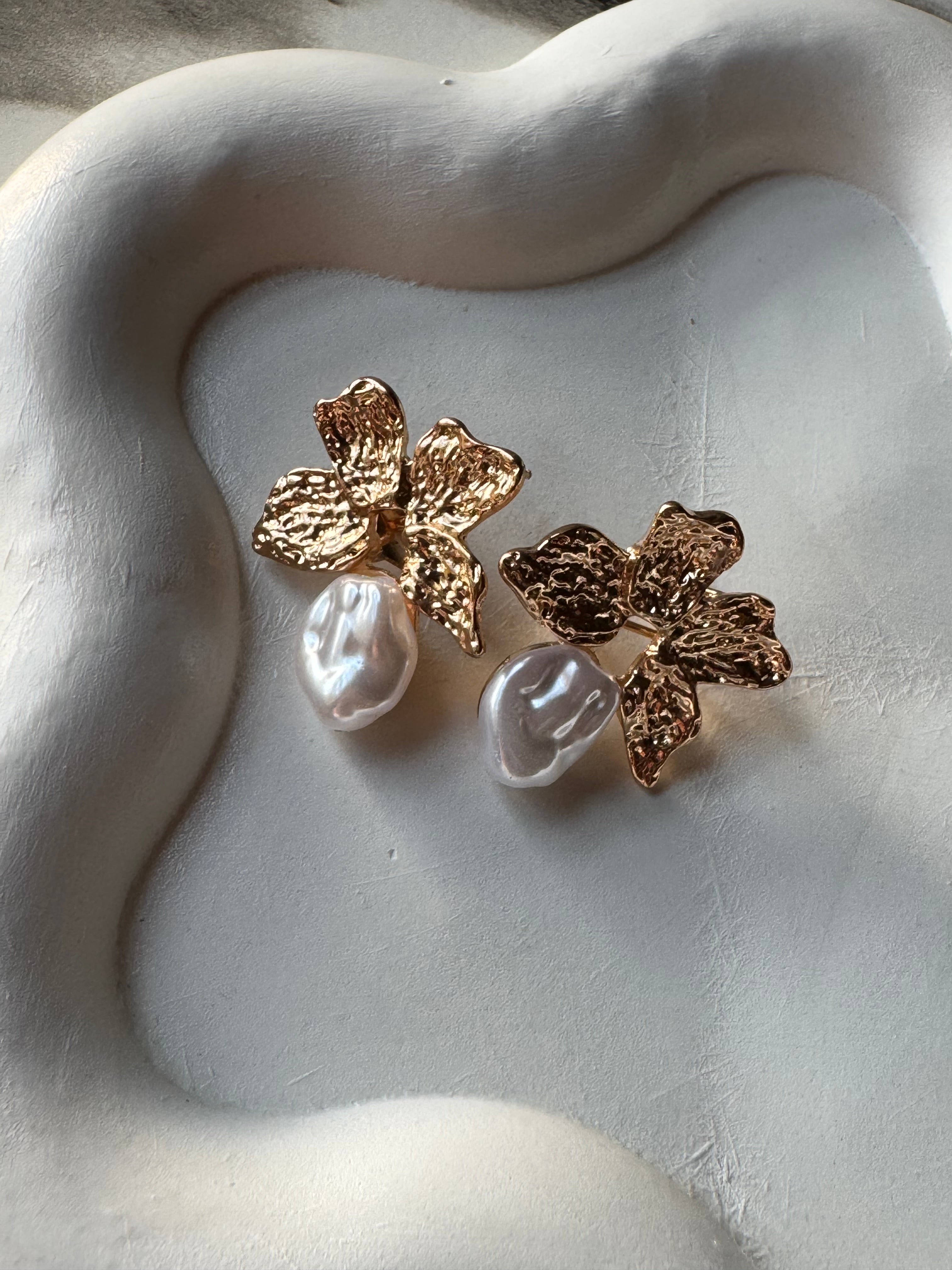 Moonlit Drops Earrings - 18K Gold Plated