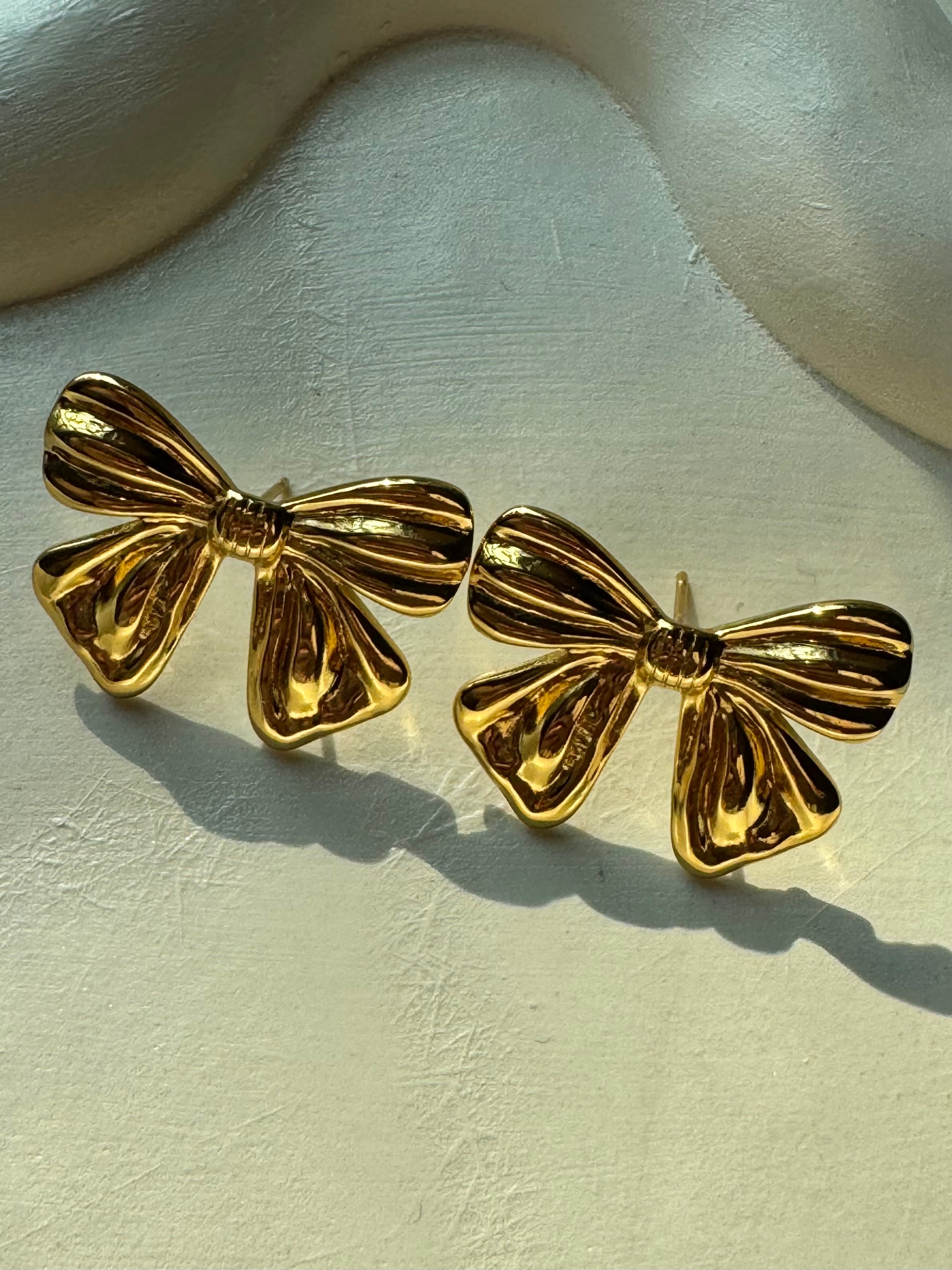Whispering Bows - 18K Gold Plated