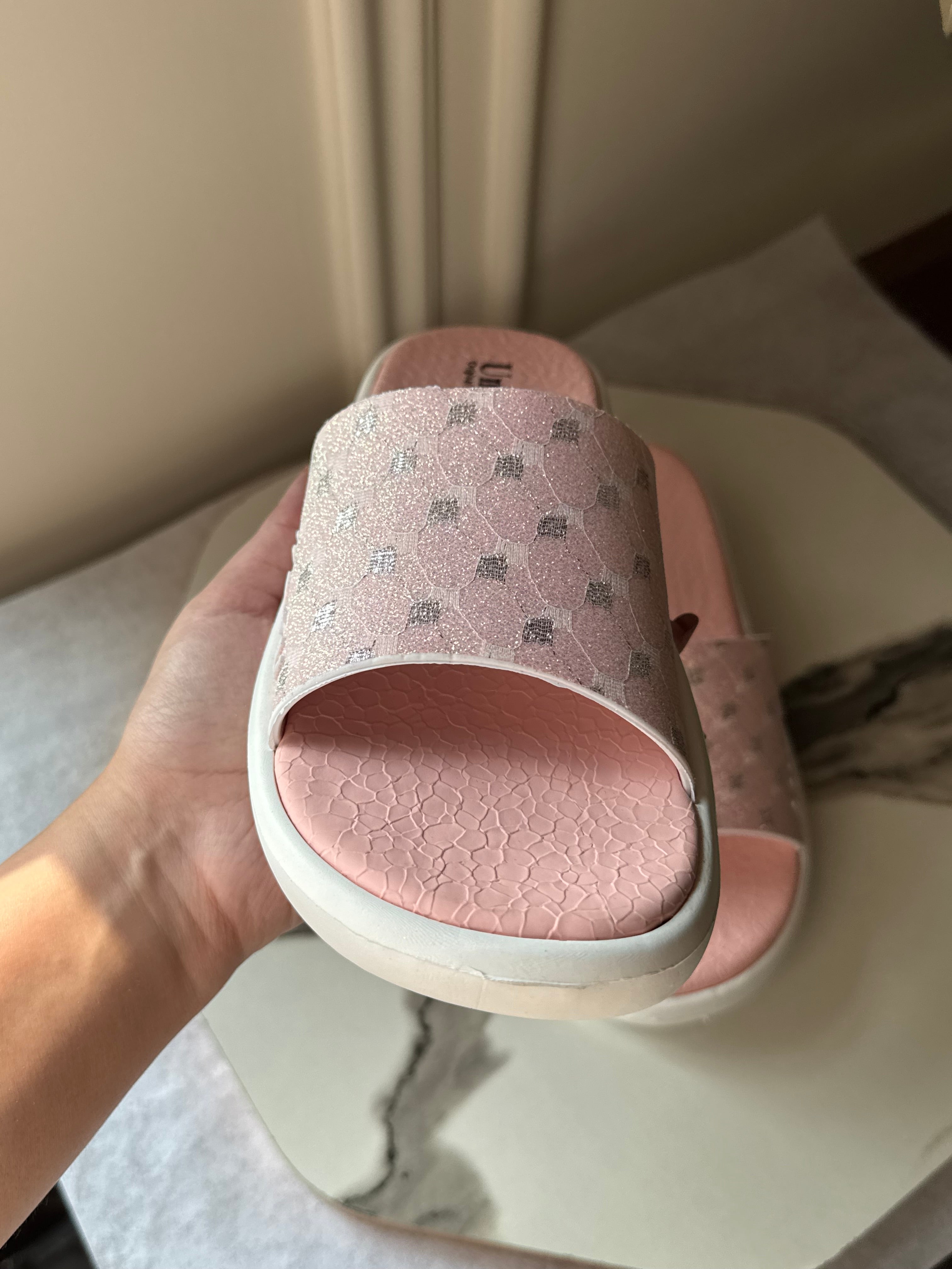 Soft Rosie Slides