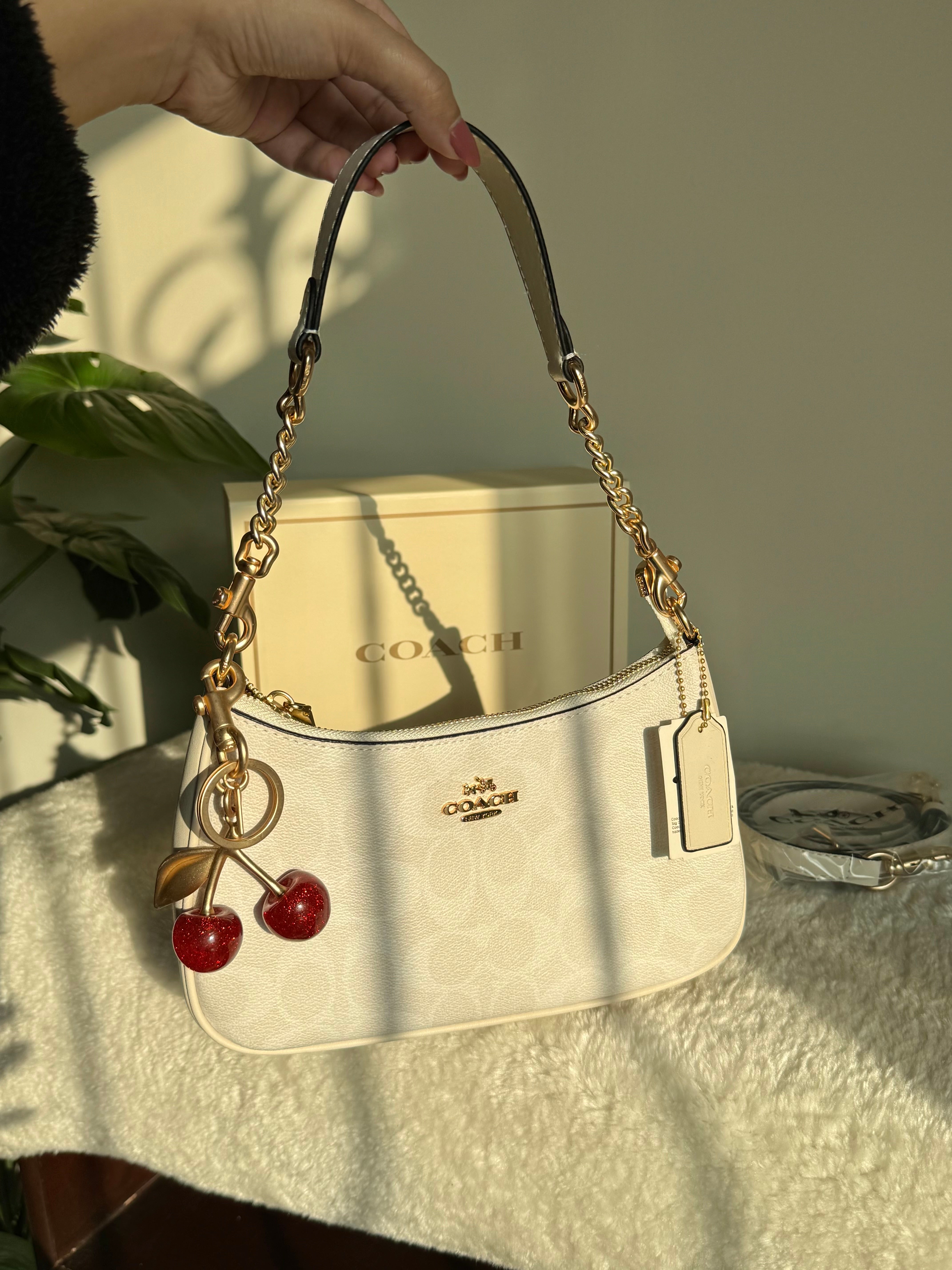 COACH TERI PREMIUM with Coach Cherry Charm (White) - BOX PACKING