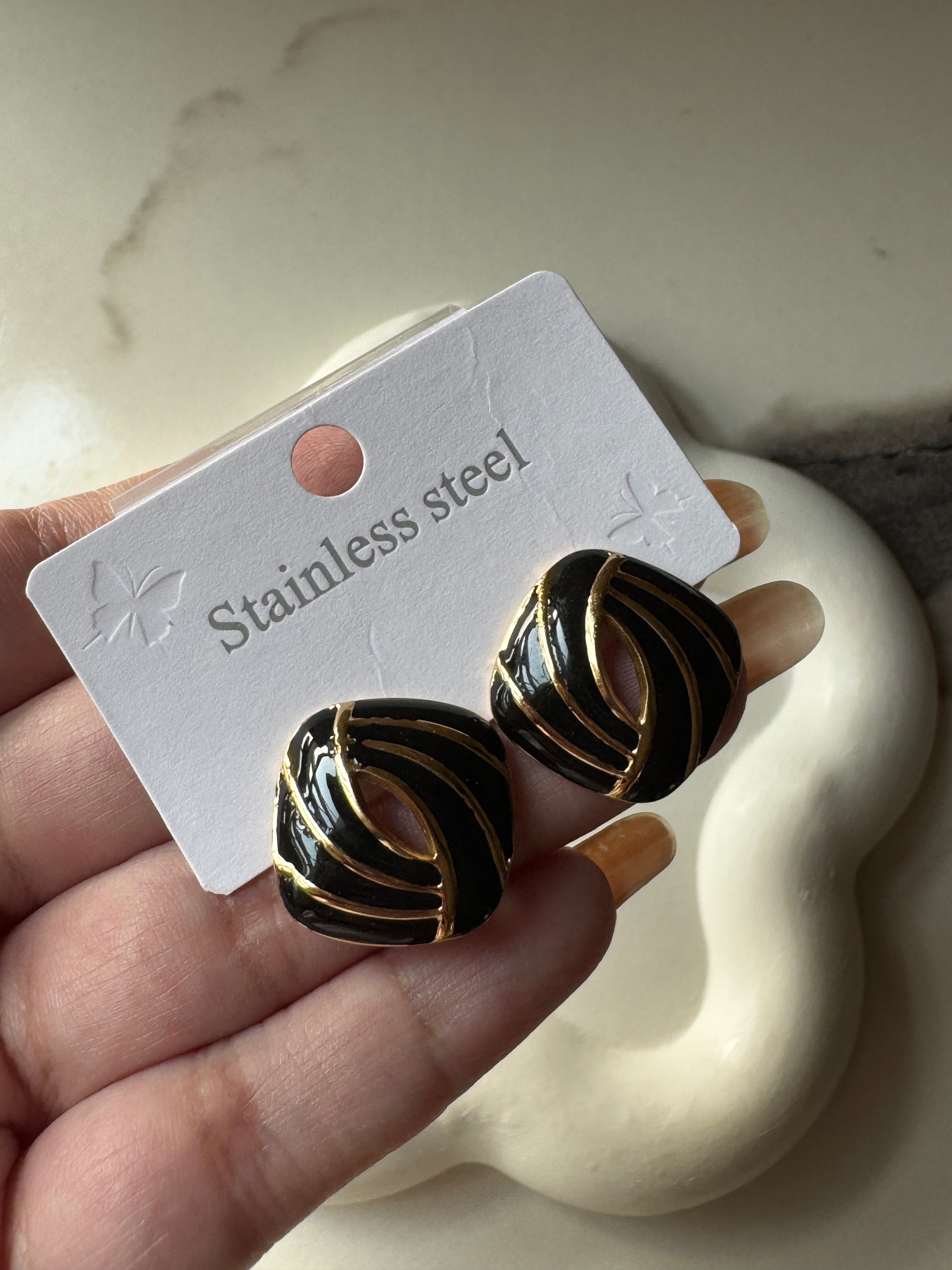 Velvet Edge Studs - Black & Gold