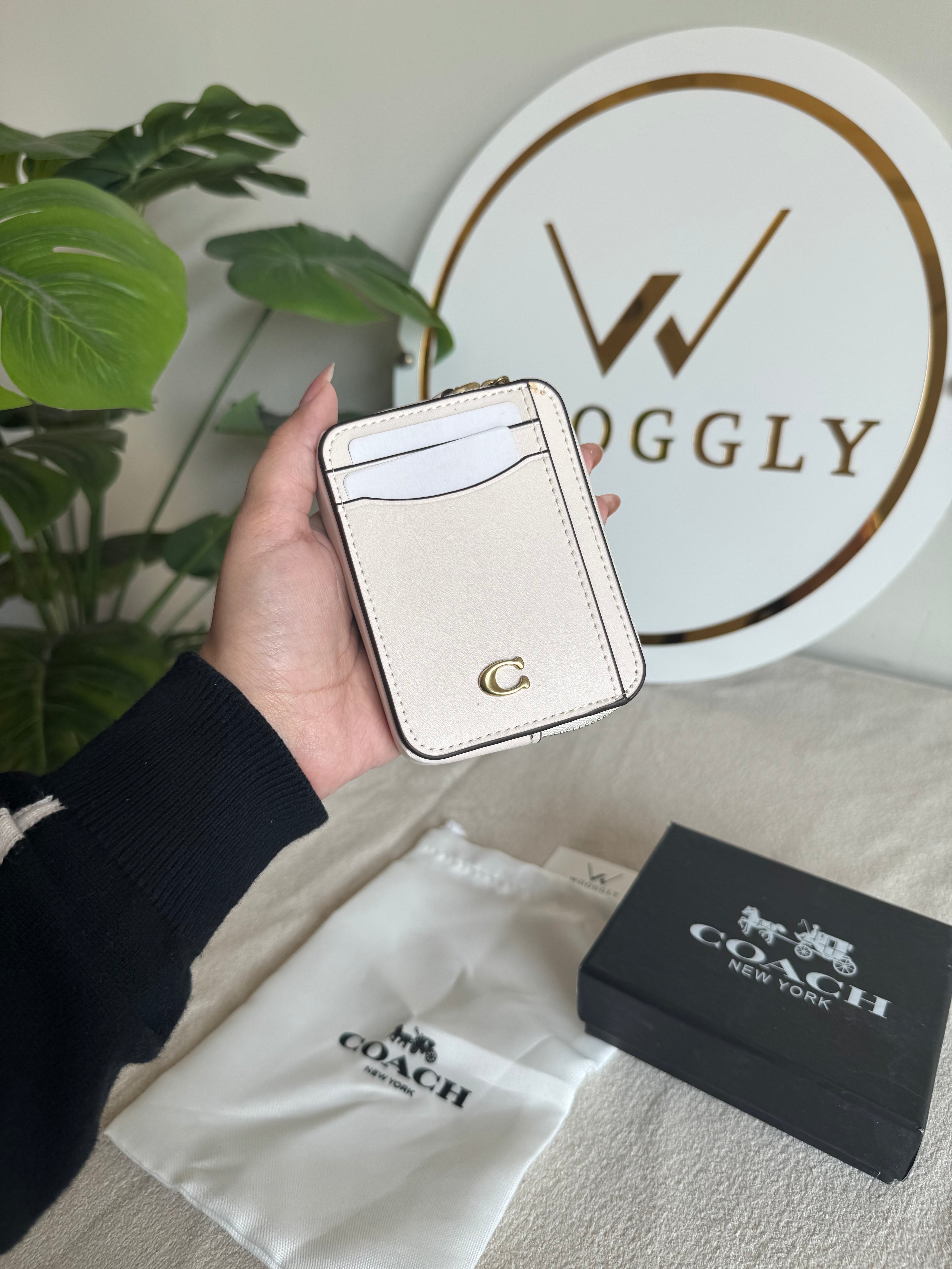 Coach Zip Card Case with Box Packing - White