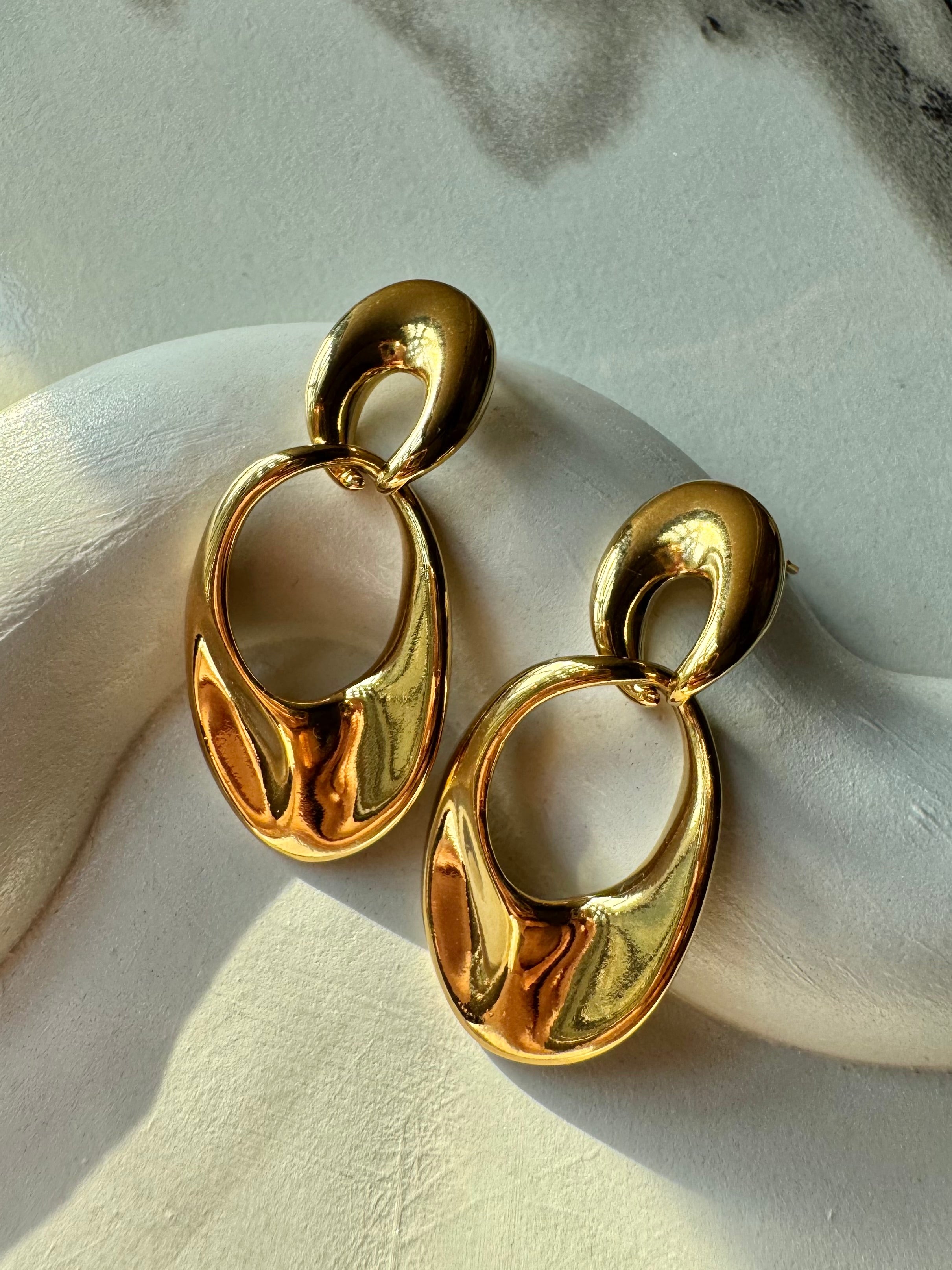 Eternal Charm Earrings - 18 Gold Plated