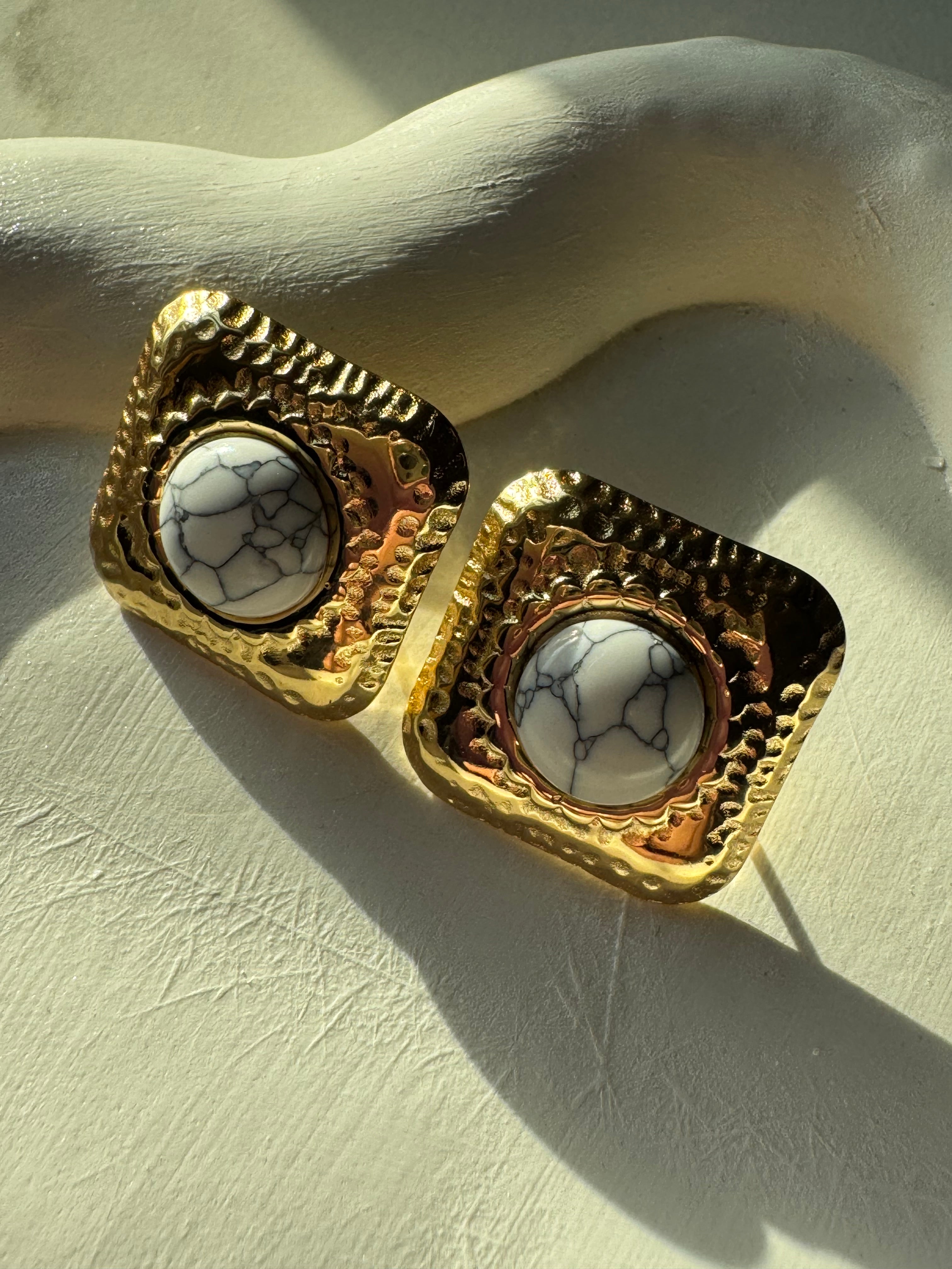 NightFall - Gold & Marble