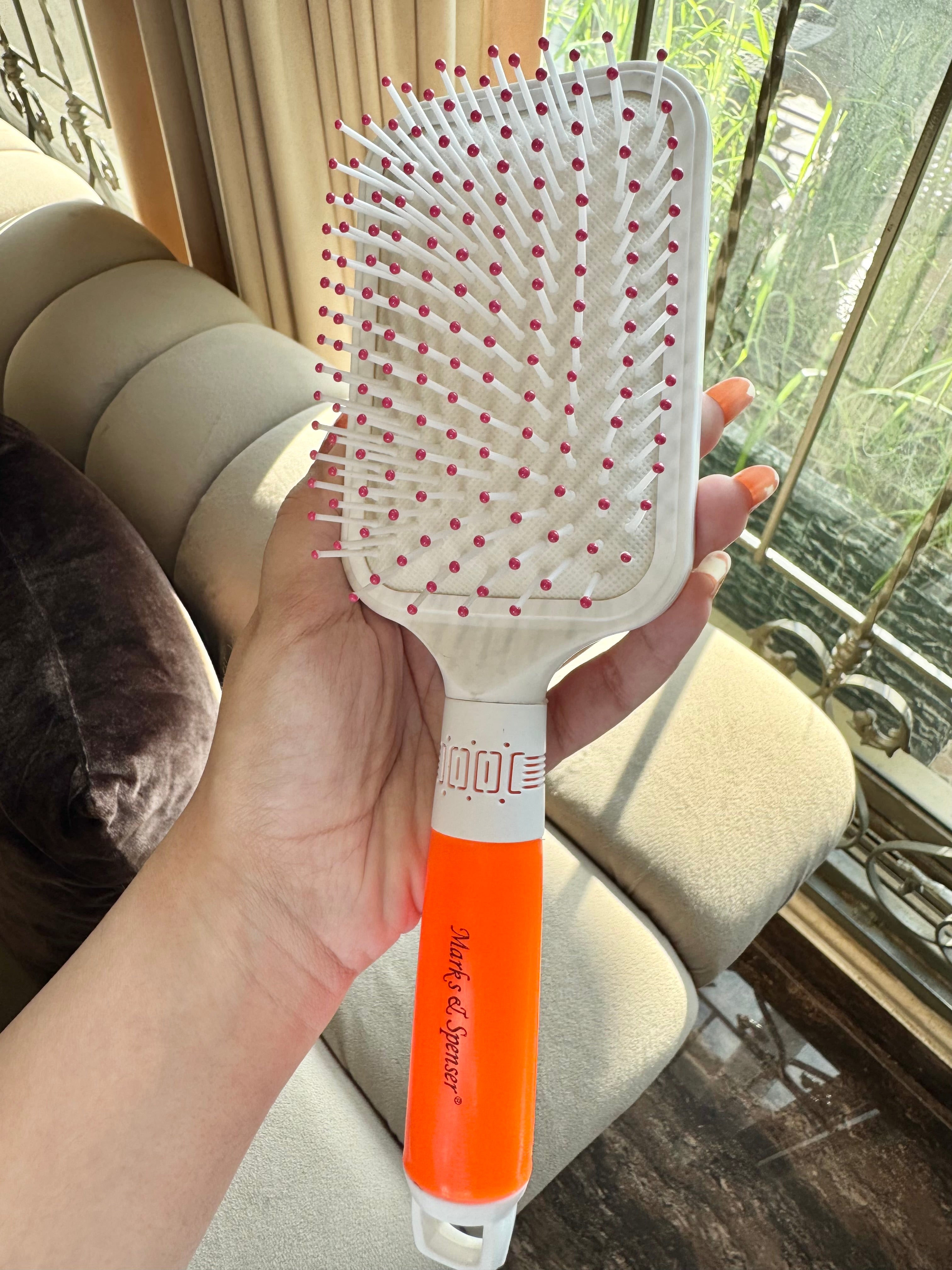 Softest White & Orange Brush
