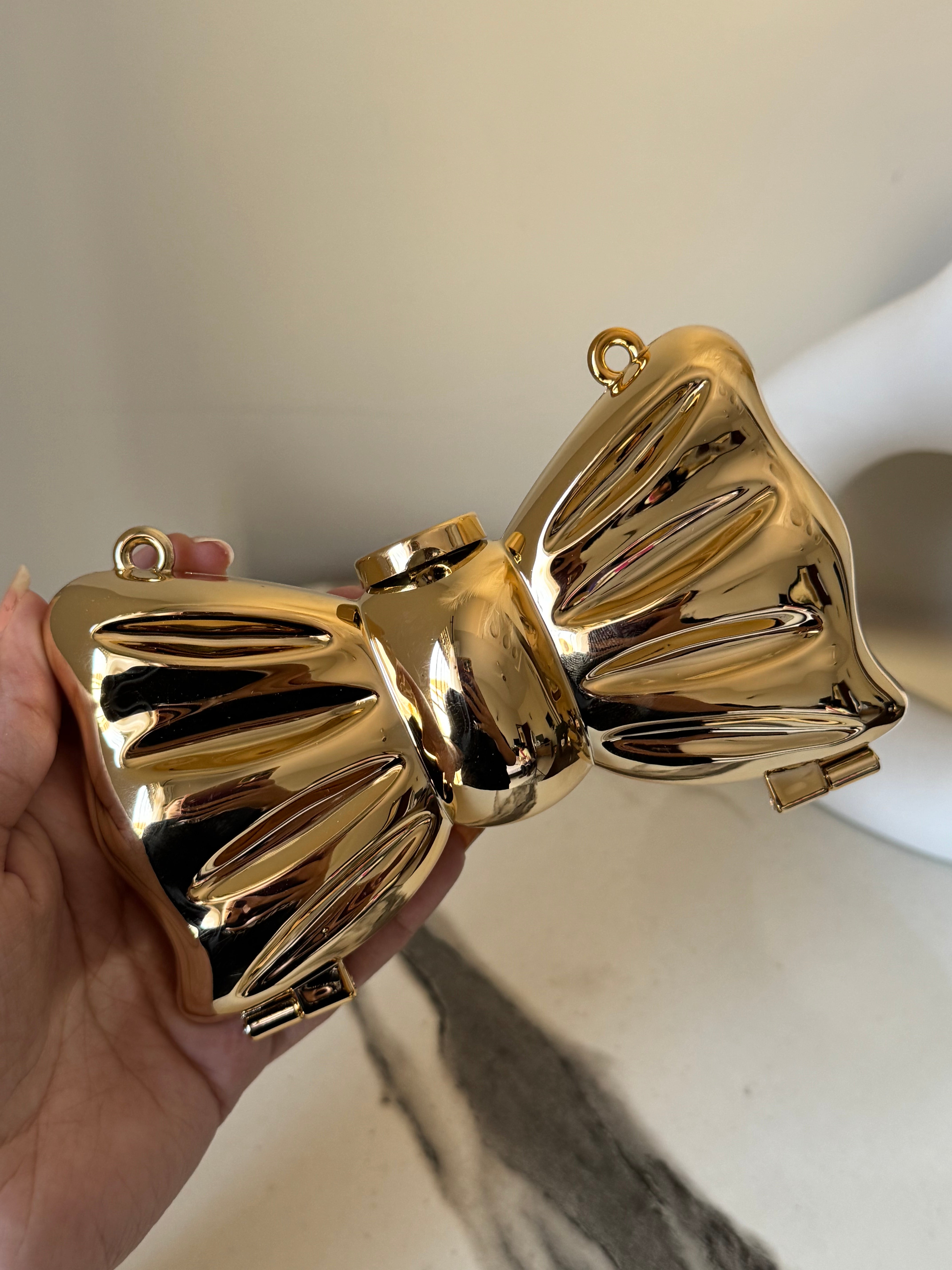 Bow Clutch - Gold with Chain