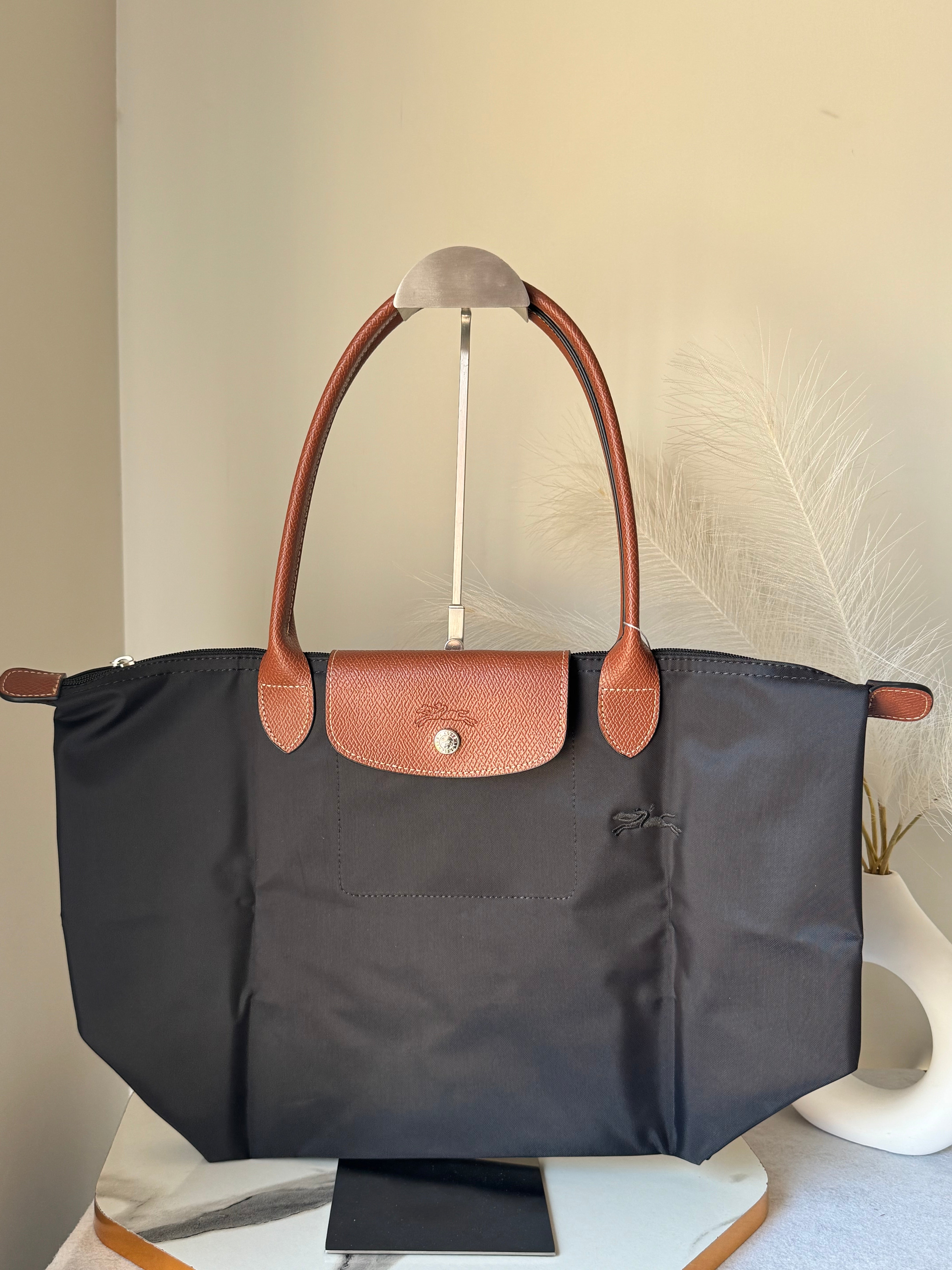 Longchamp Tote LARGE - Black (WITH BRAND LOGO)