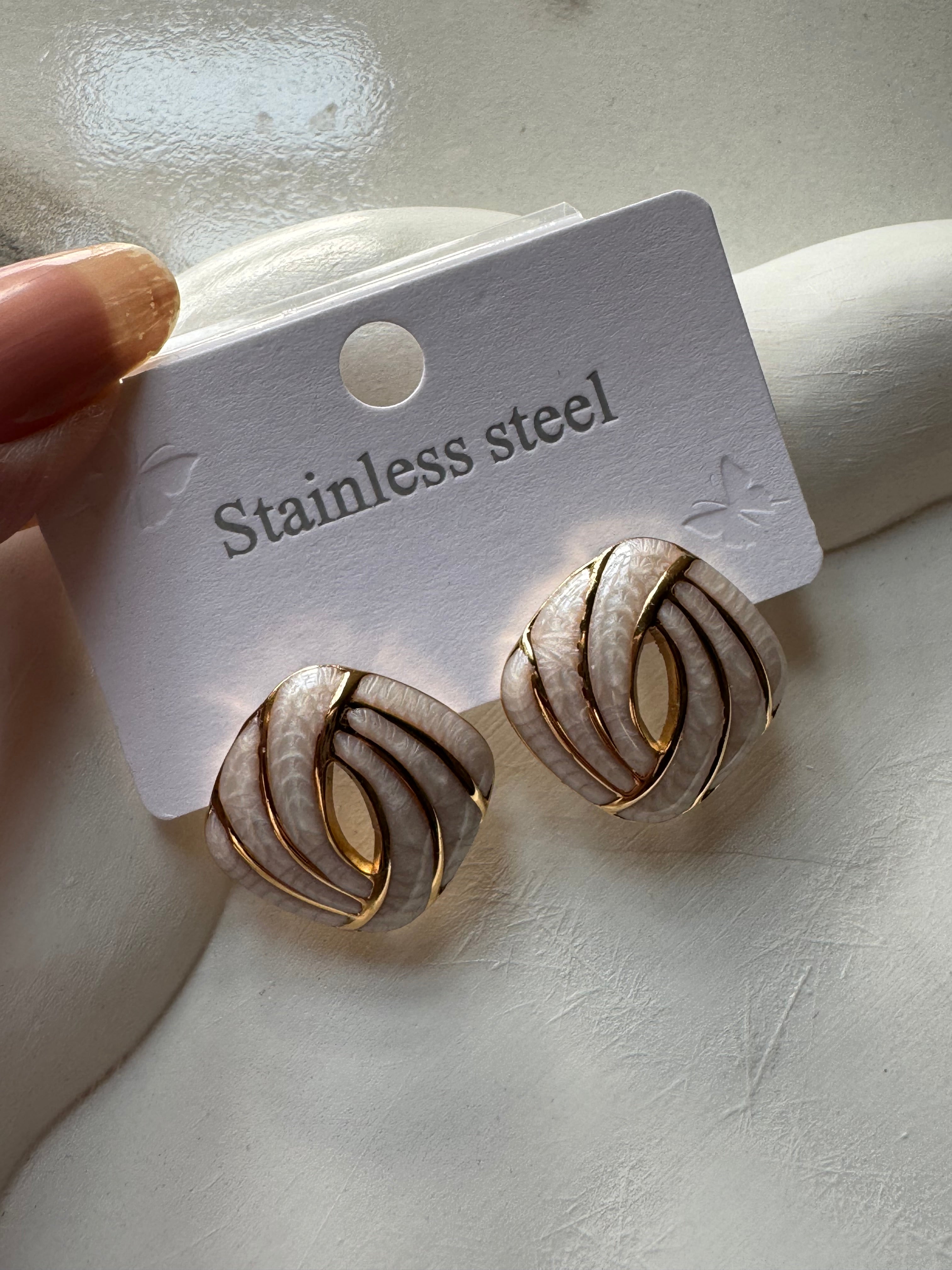 Velvet Edge Studs - White & Gold