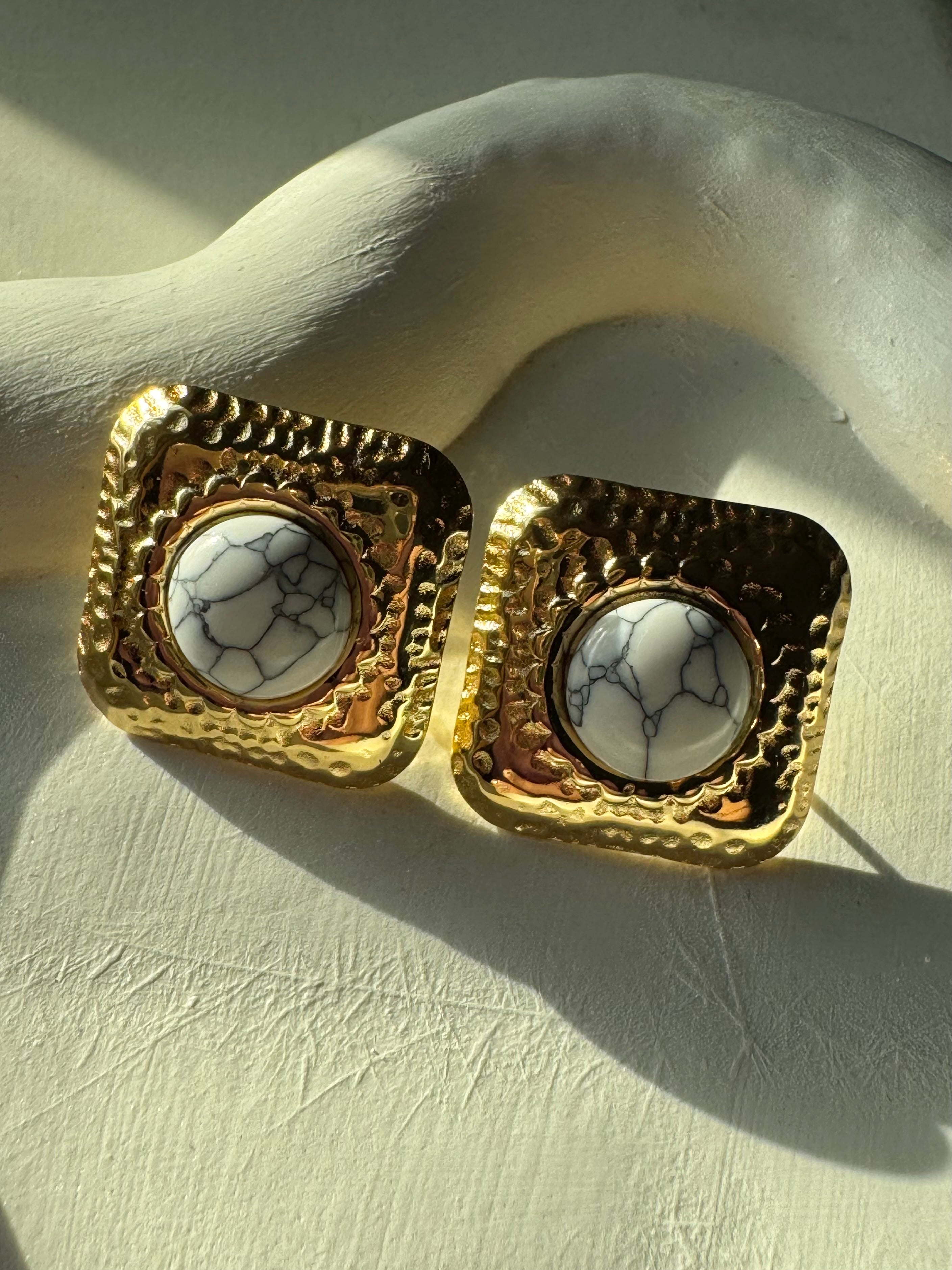 NightFall - Gold & Marble