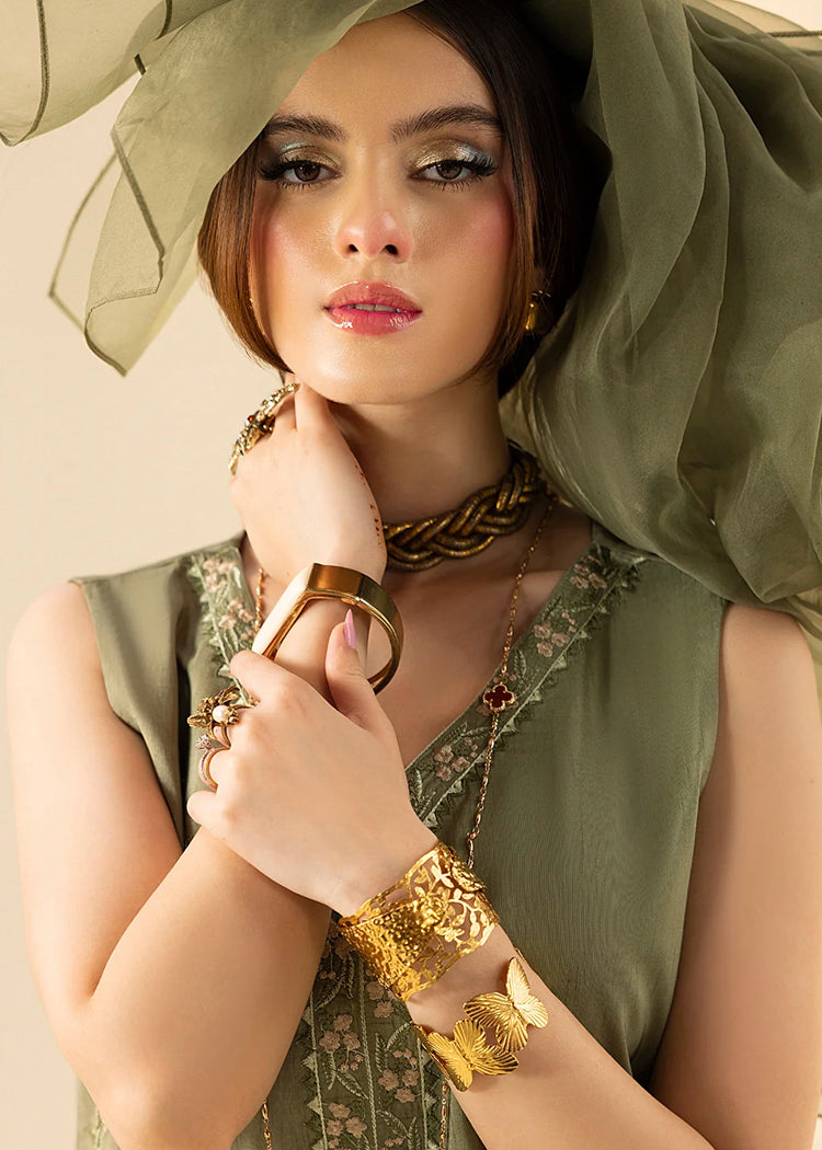 Majestic Gold Chunky Bangle