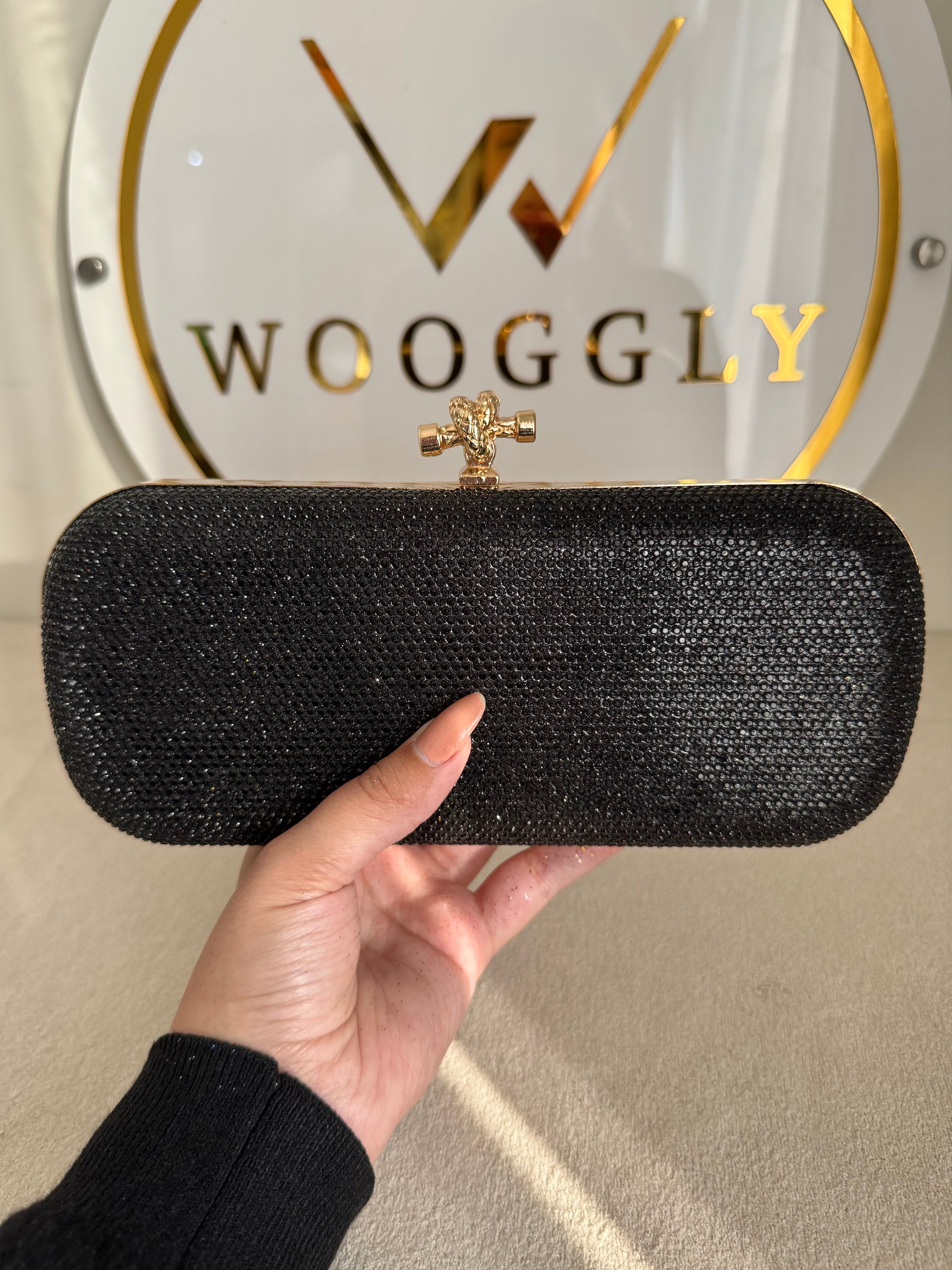 Bottega Shimmer Clutch - Black with Chain